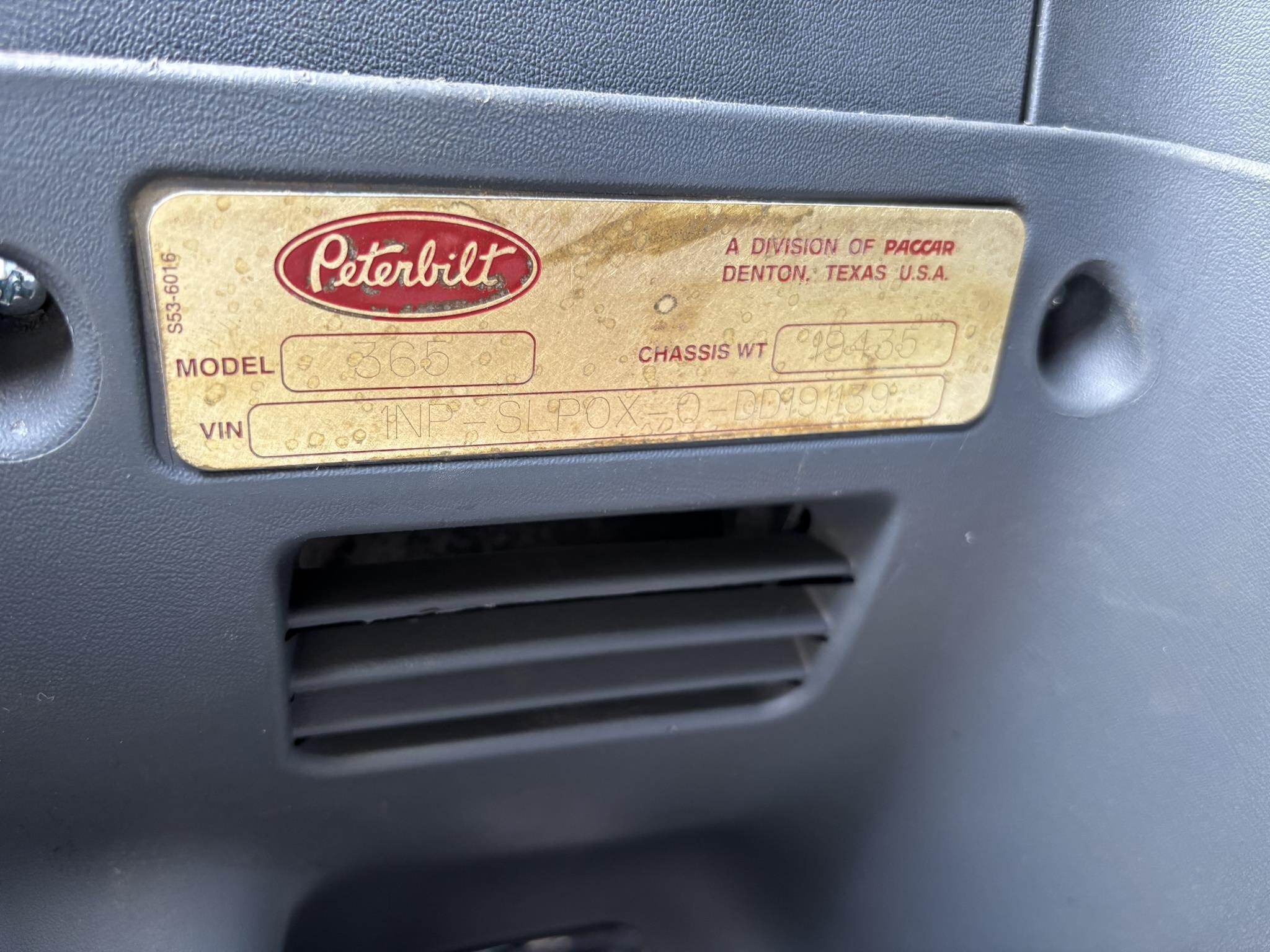 2013 Peterbilt 365