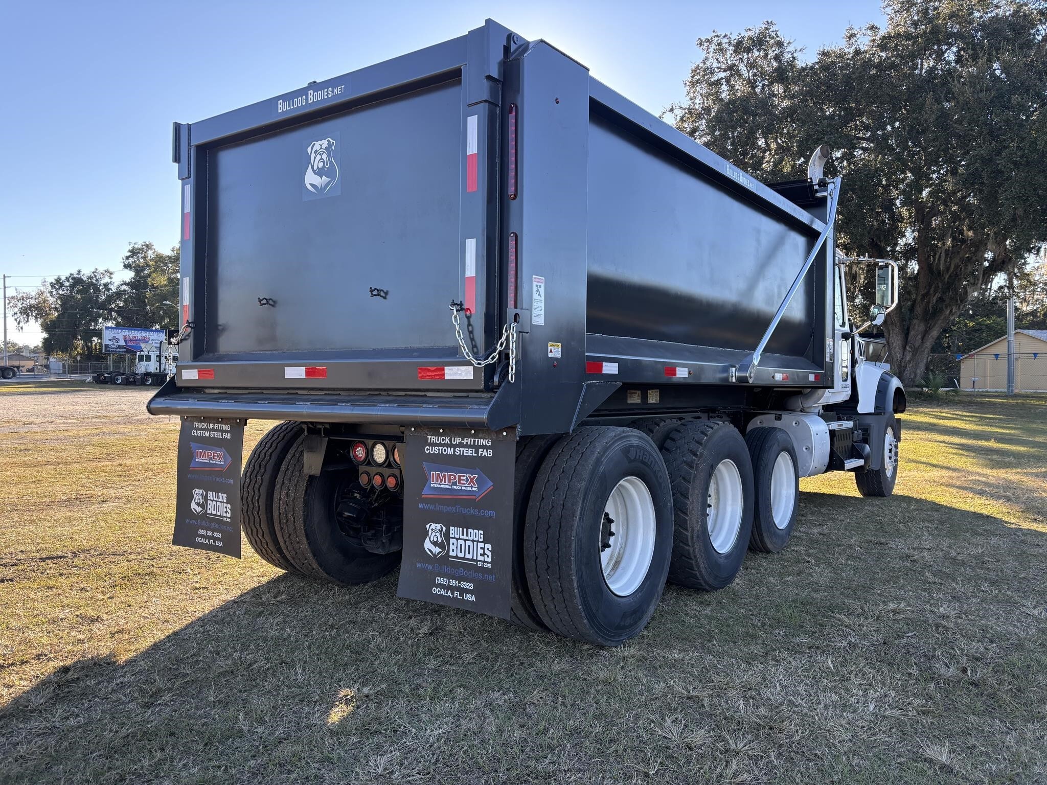 2013 Mack GRANITE GU713