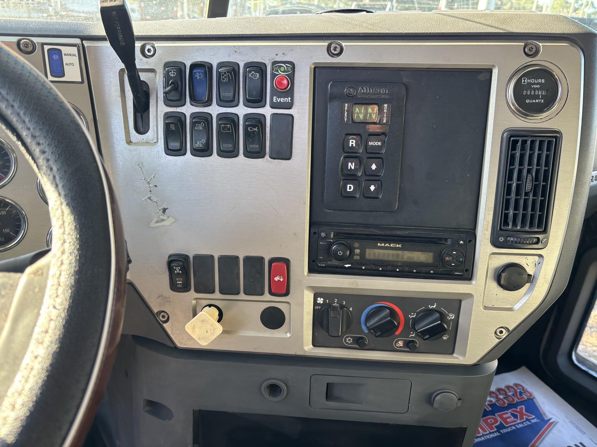 2013 Mack GRANITE GU713