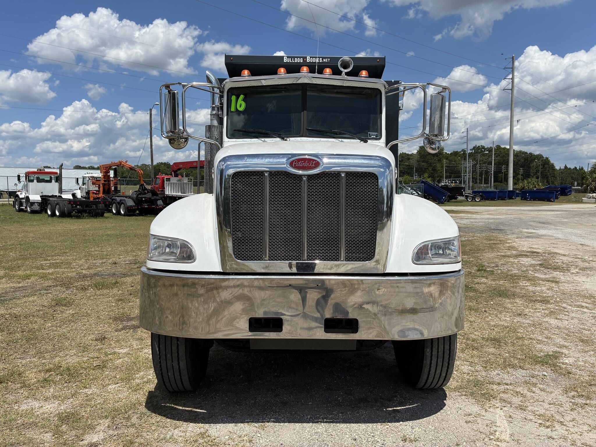 2016 Peterbilt 382