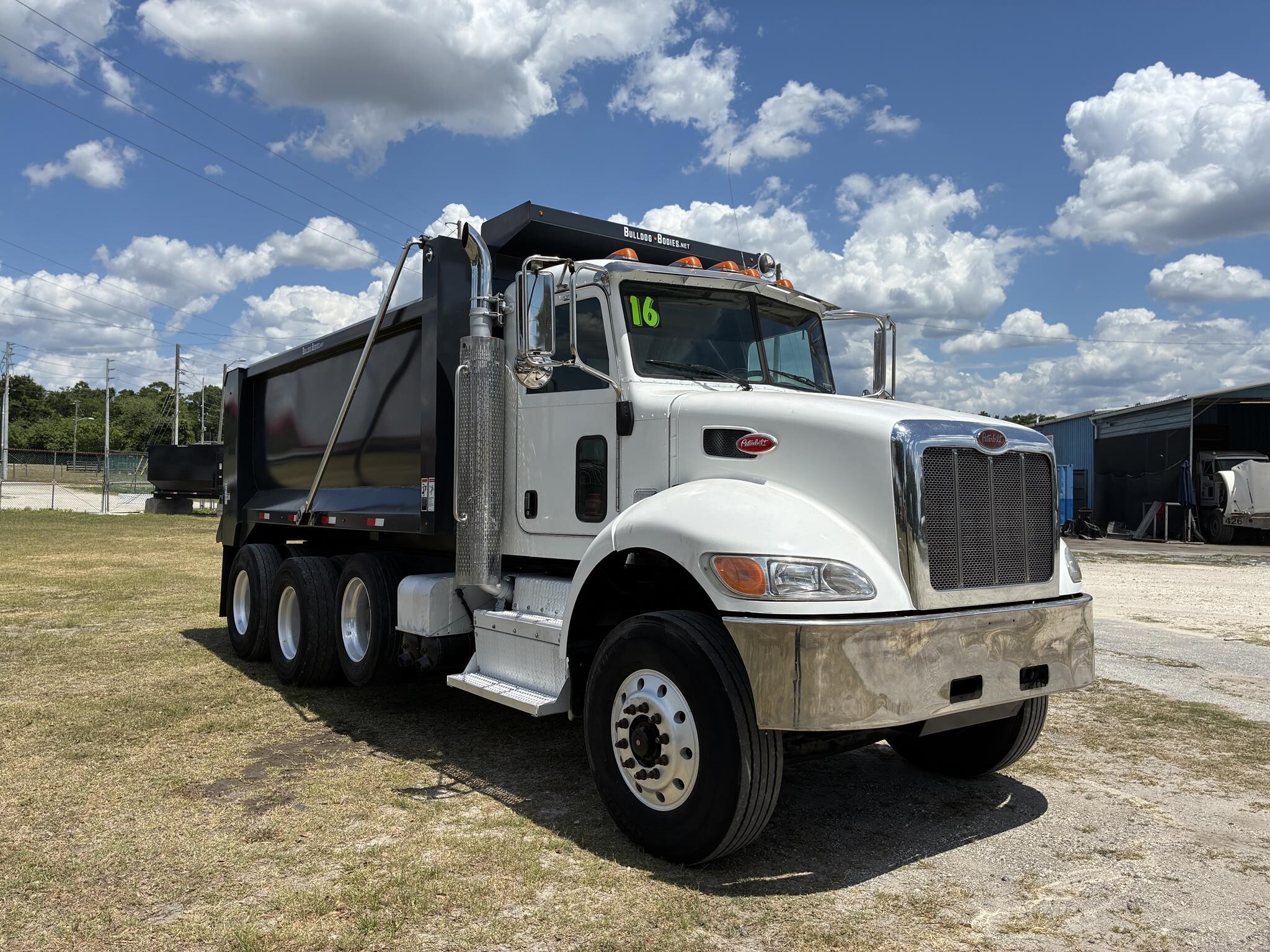 2016 Peterbilt 382