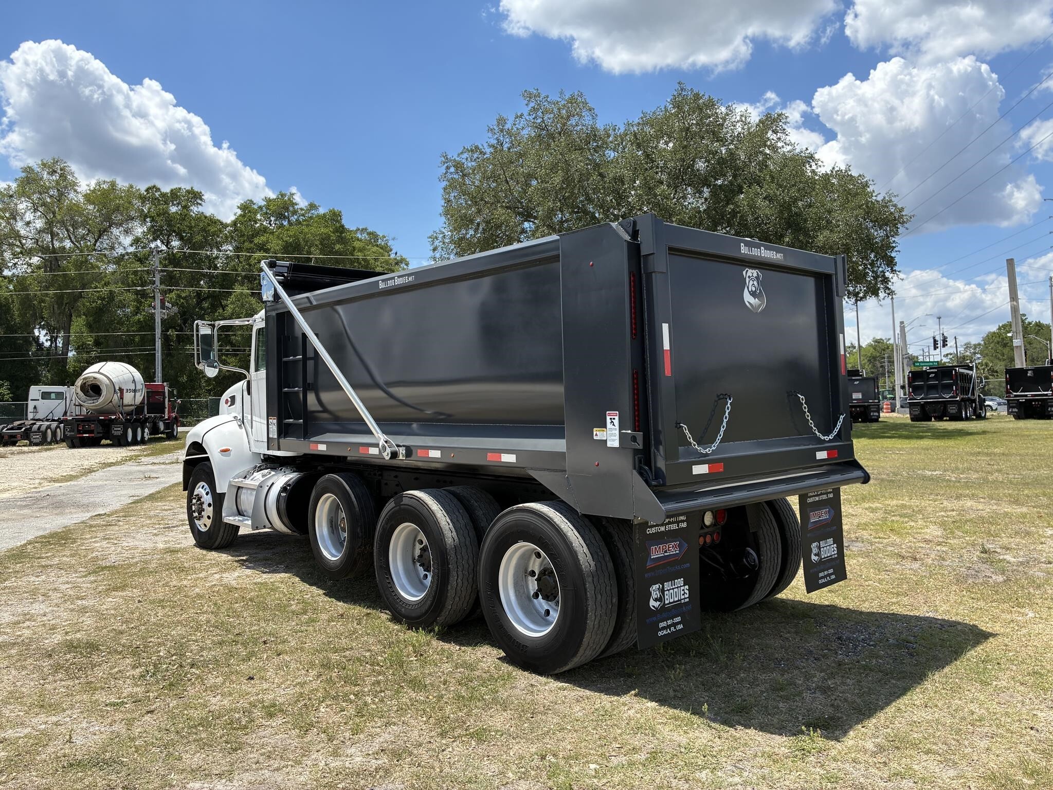 2016 Peterbilt 382