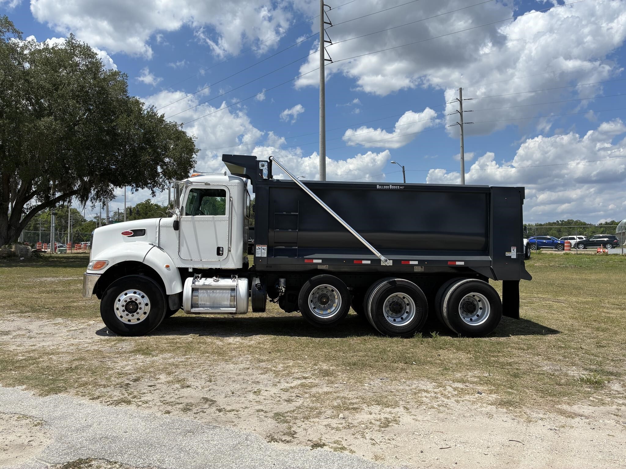 2016 Peterbilt 382