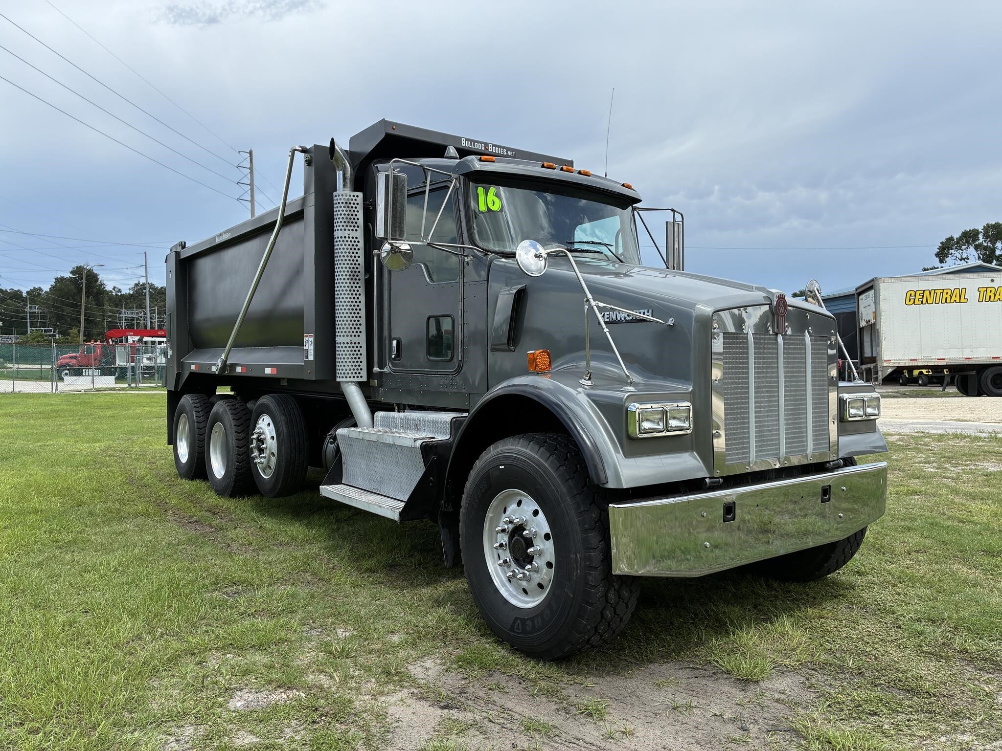 2016 Kenworth W900