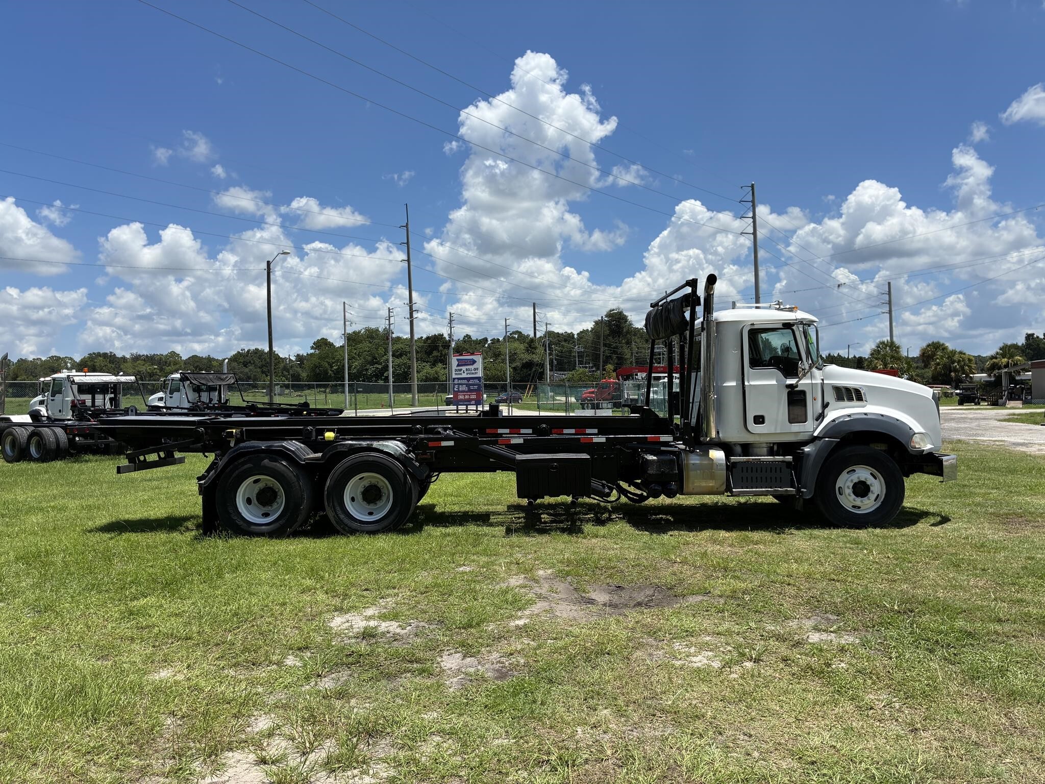 2012 Mack GRANITE GU813