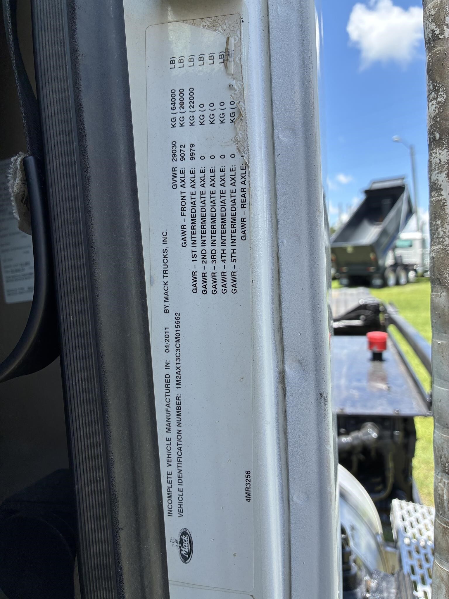 2012 Mack GRANITE GU813