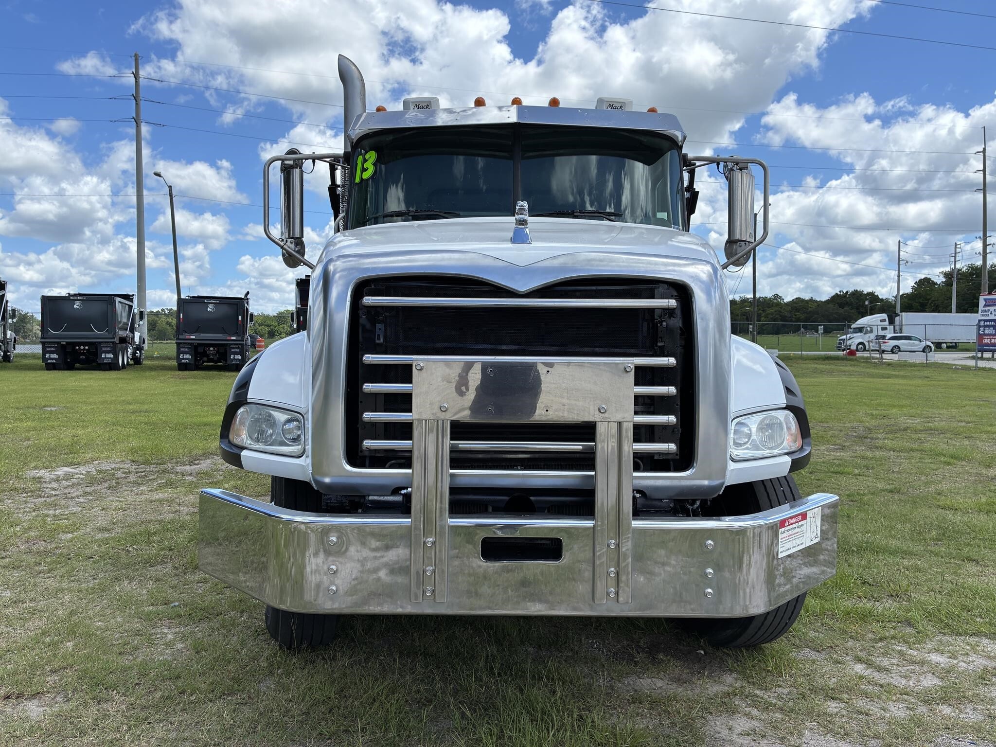 2013 Mack GRANITE GU813