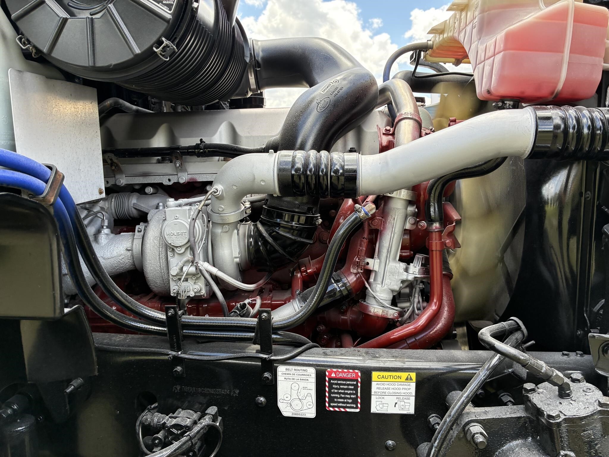 2013 Mack GRANITE GU813