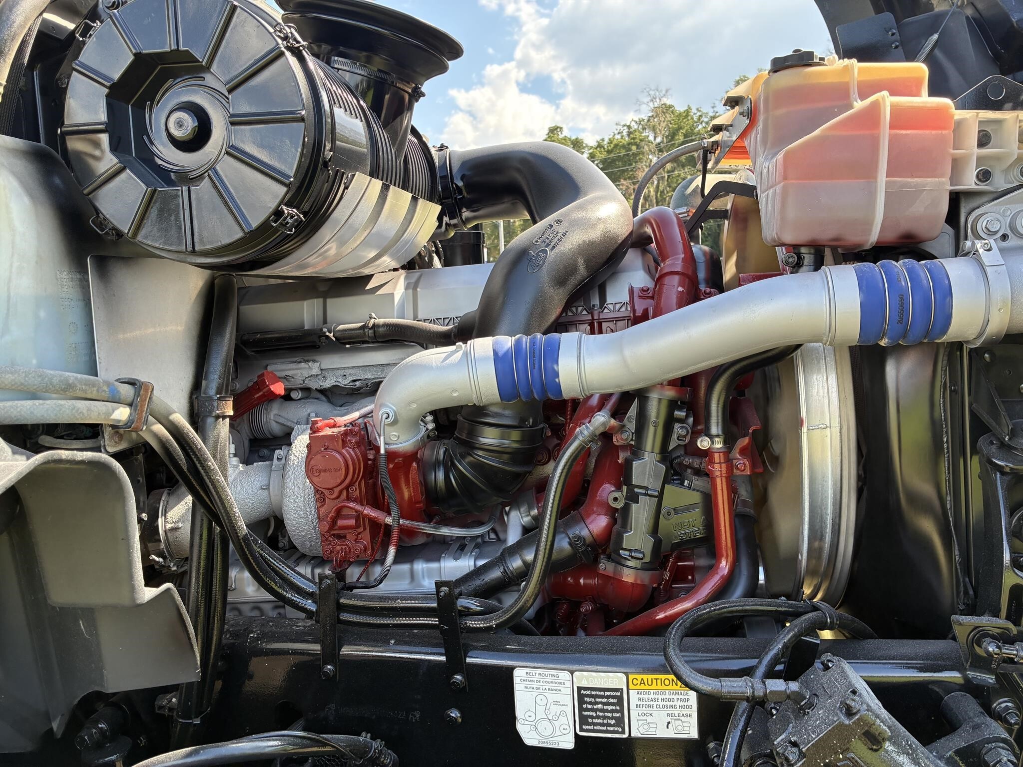 2015 Mack GRANITE GU813