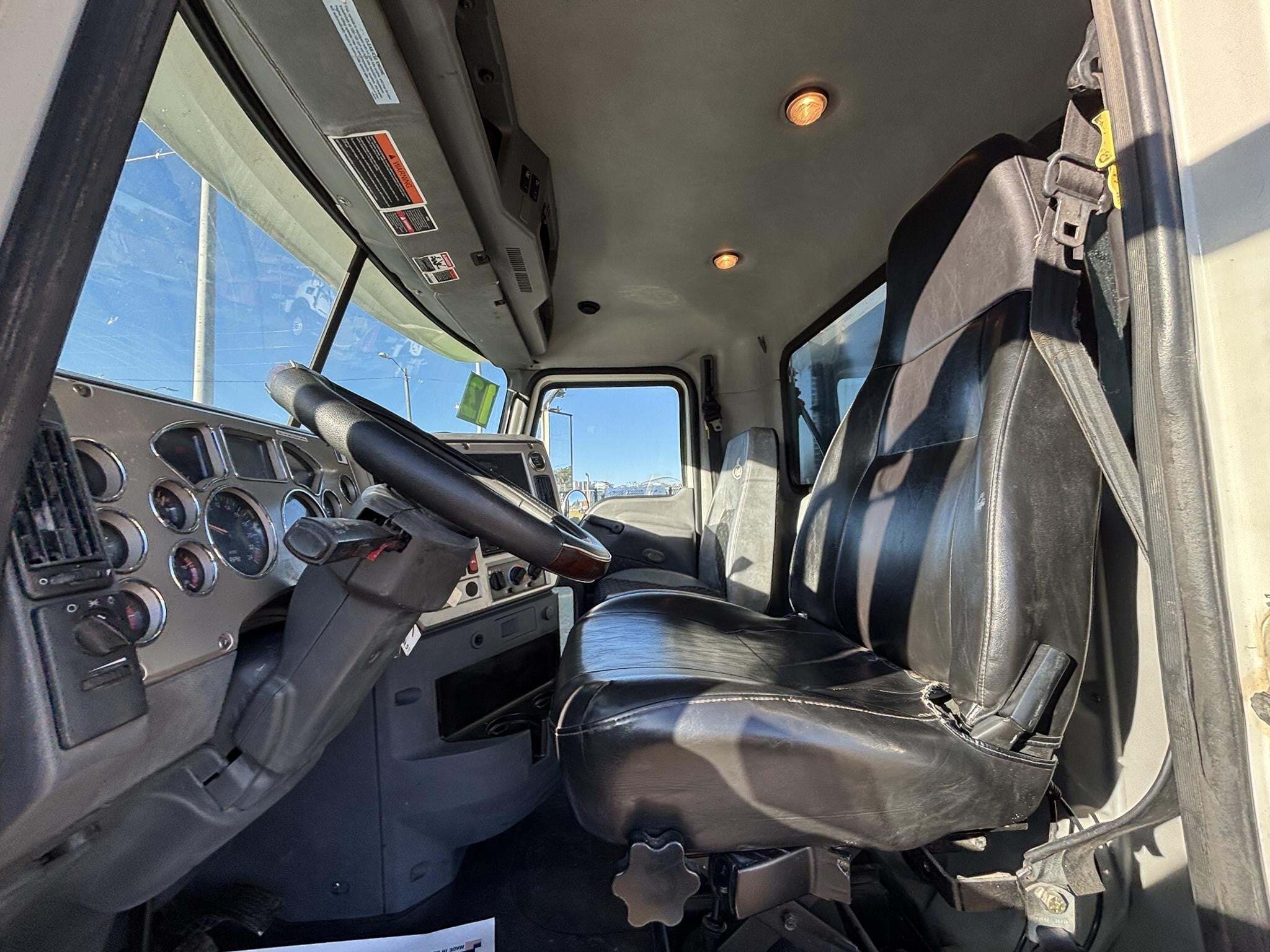 2013 Mack GRANITE GU713