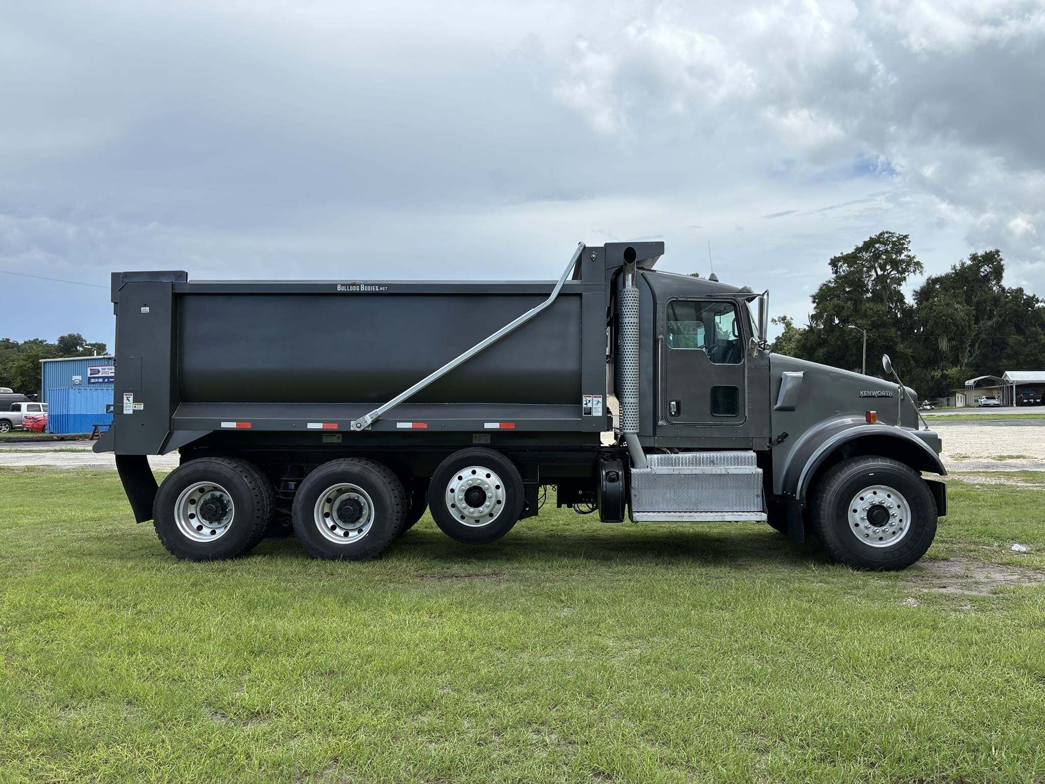 2016 Kenworth W900
