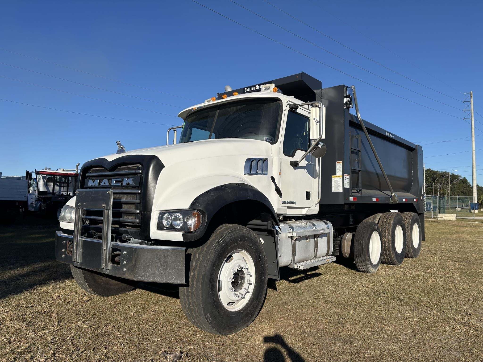 2013 Mack GRANITE GU713