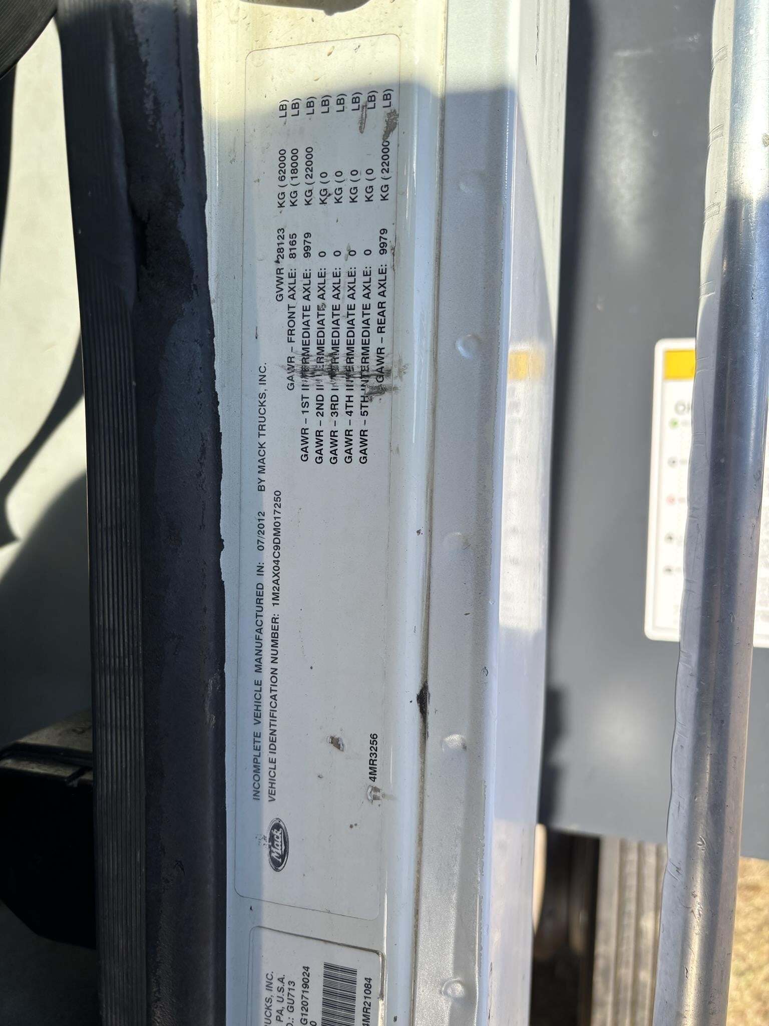 2013 Mack GRANITE GU713
