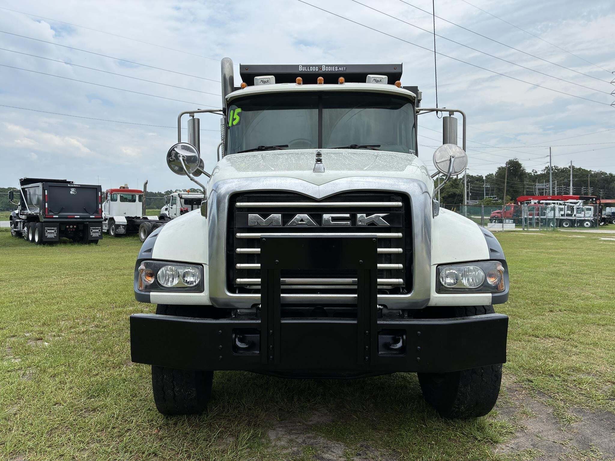 2015 Mack GRANITE GU713