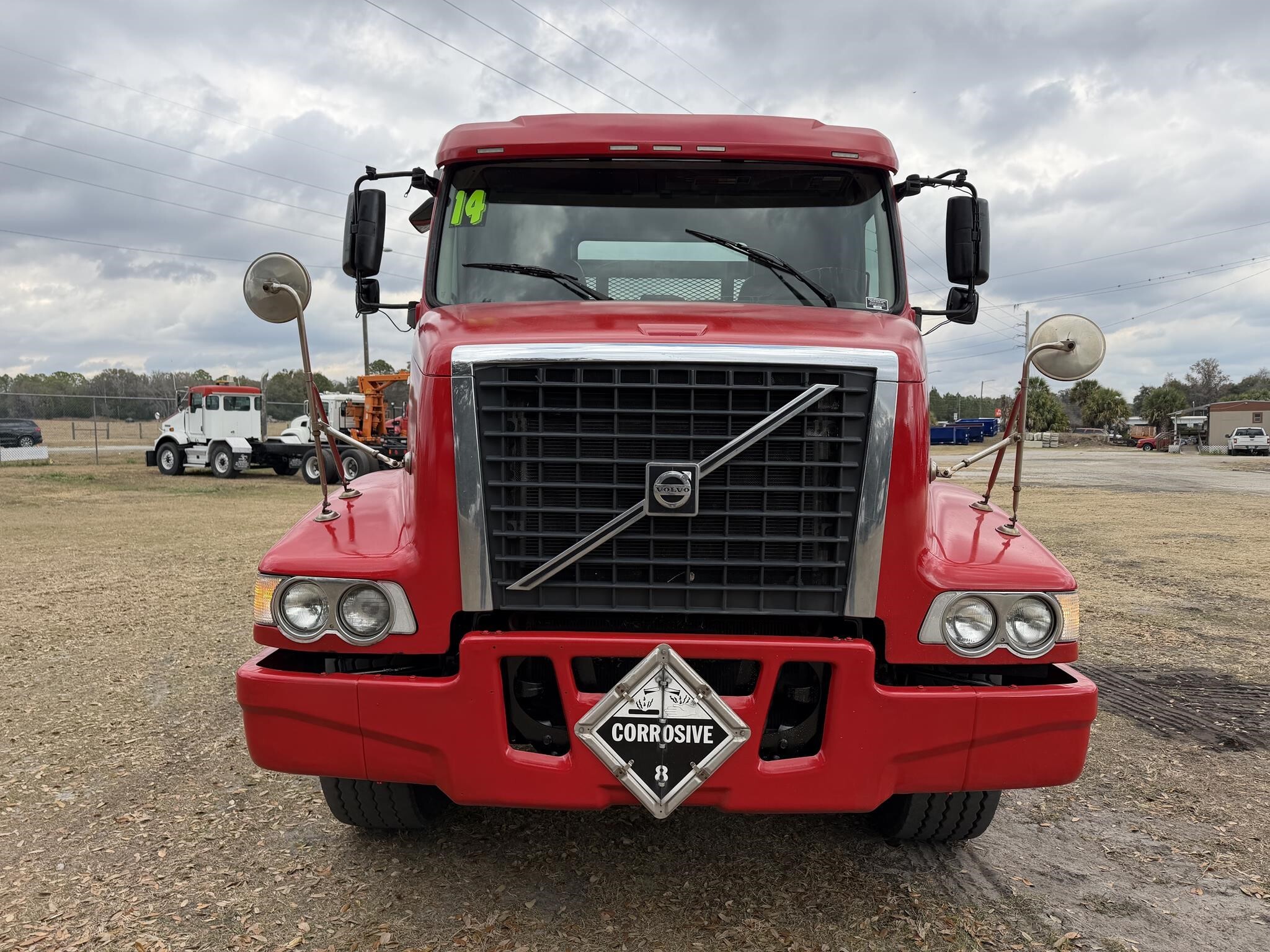 2014 Volvo VHD84B200