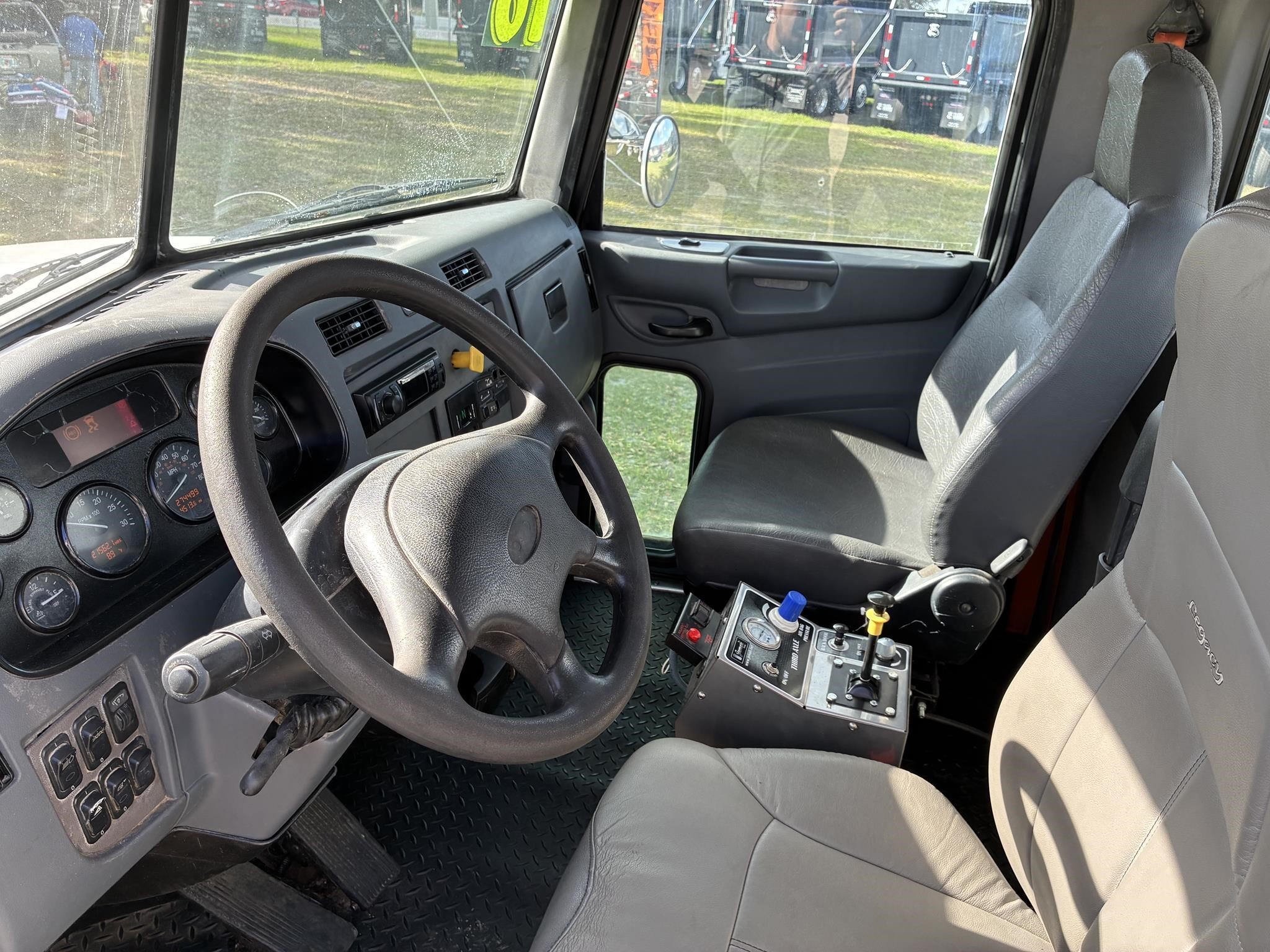 2016 Peterbilt 382