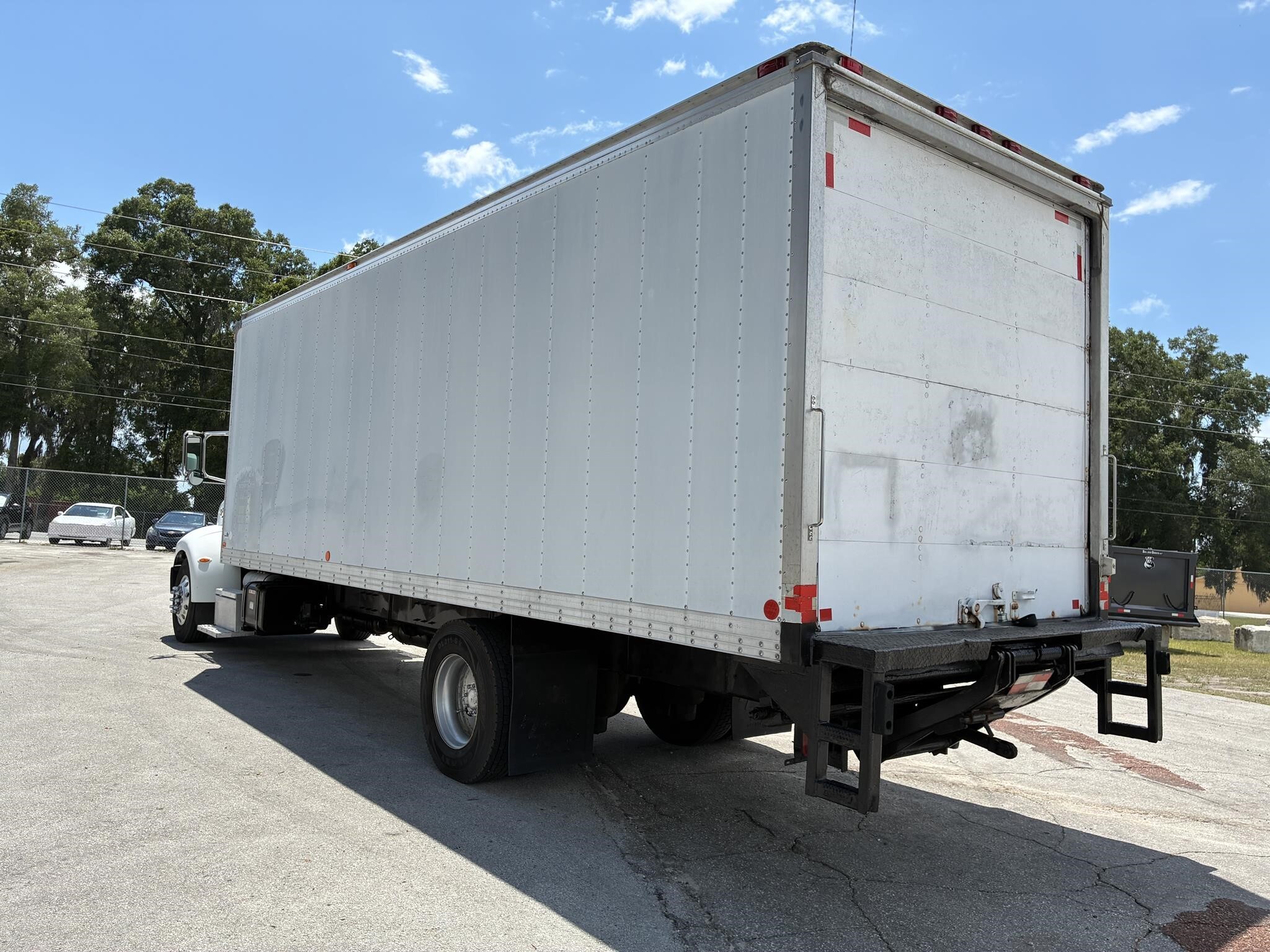 2013 Peterbilt 337