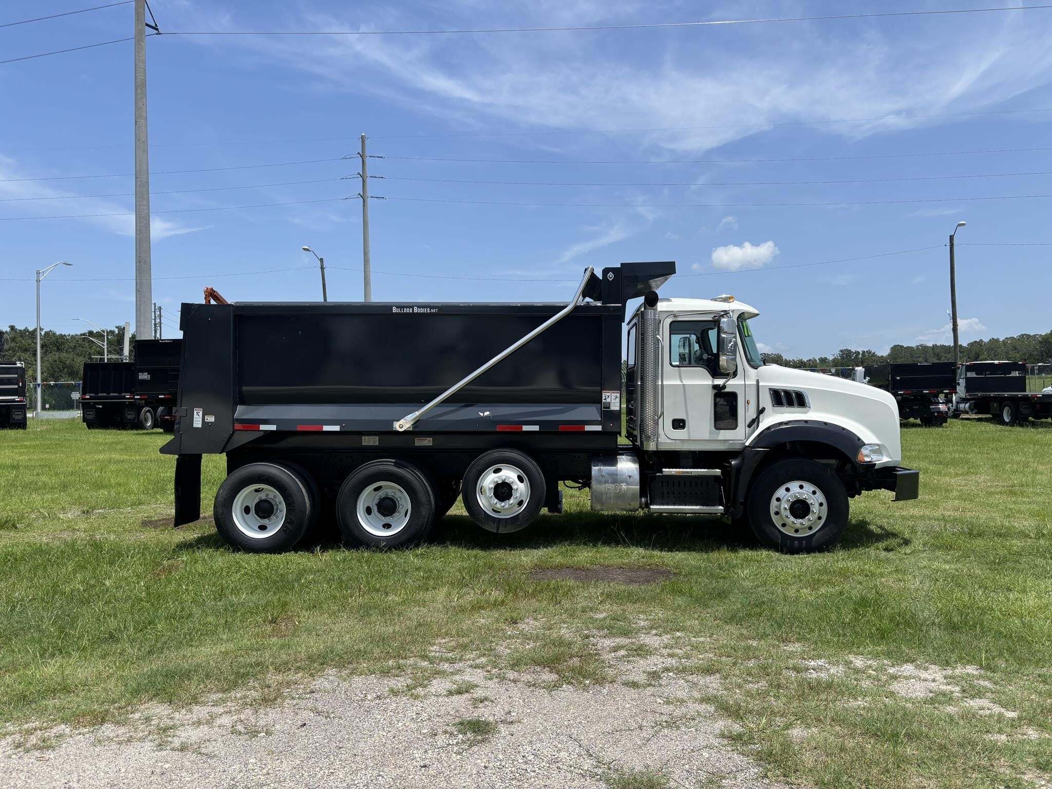 2012 Mack GRANITE GU813