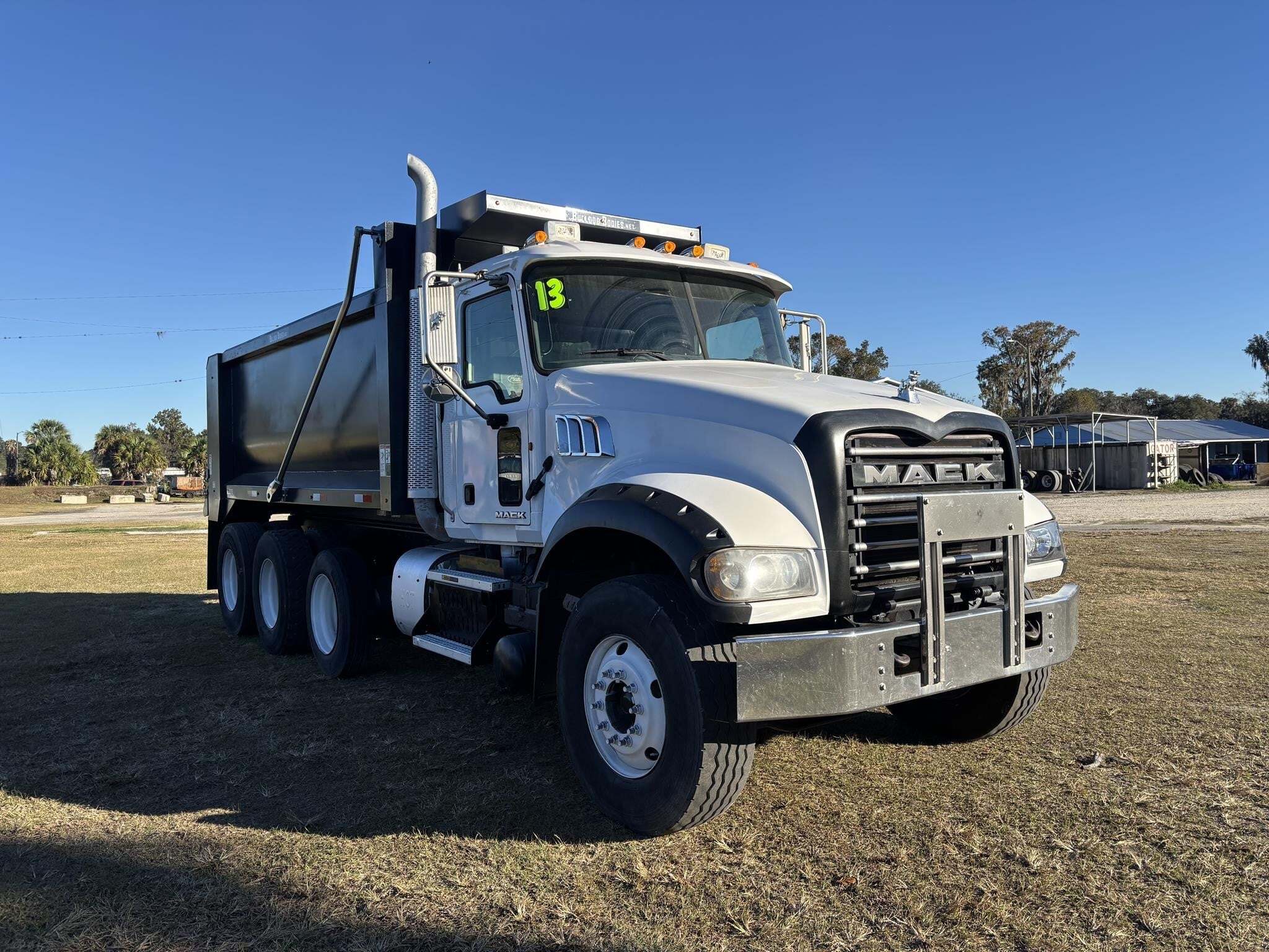 2013 Mack GRANITE GU713