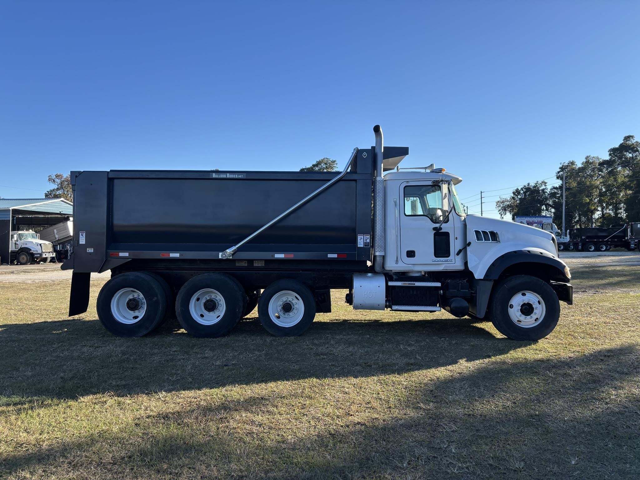 2013 Mack GRANITE GU713