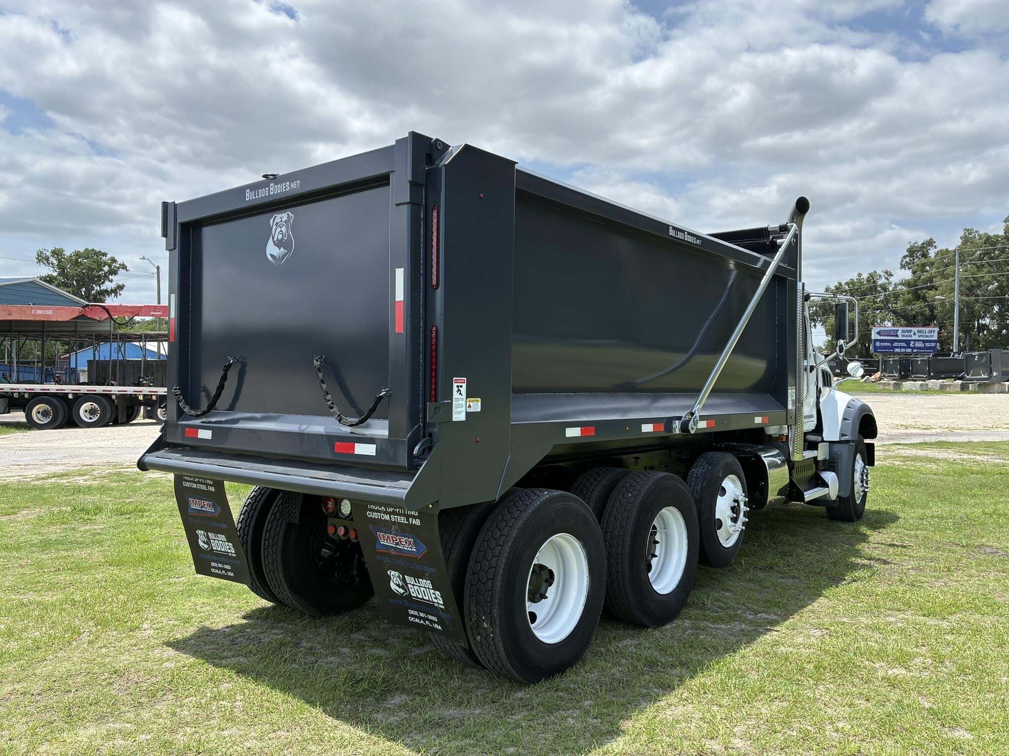 2014 Mack GRANITE GU713