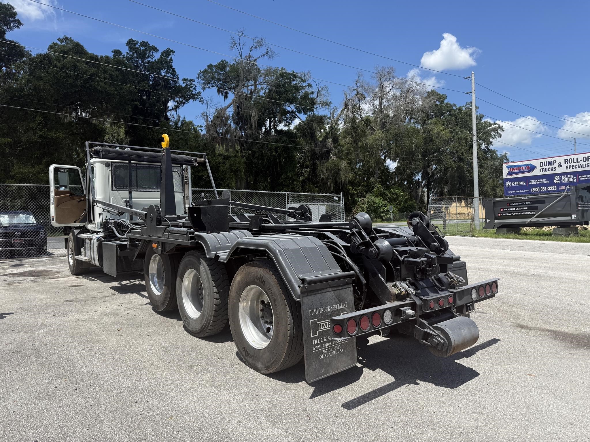 2015 Mack GRANITE GU813