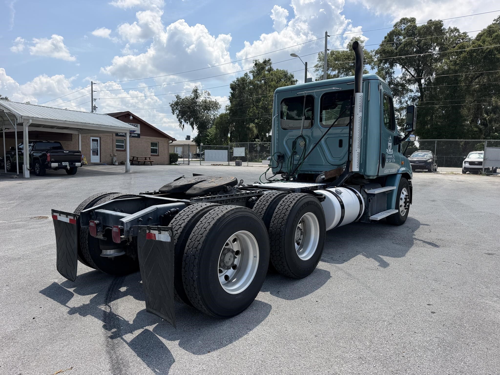 2018 Freightliner CASCADIA 125