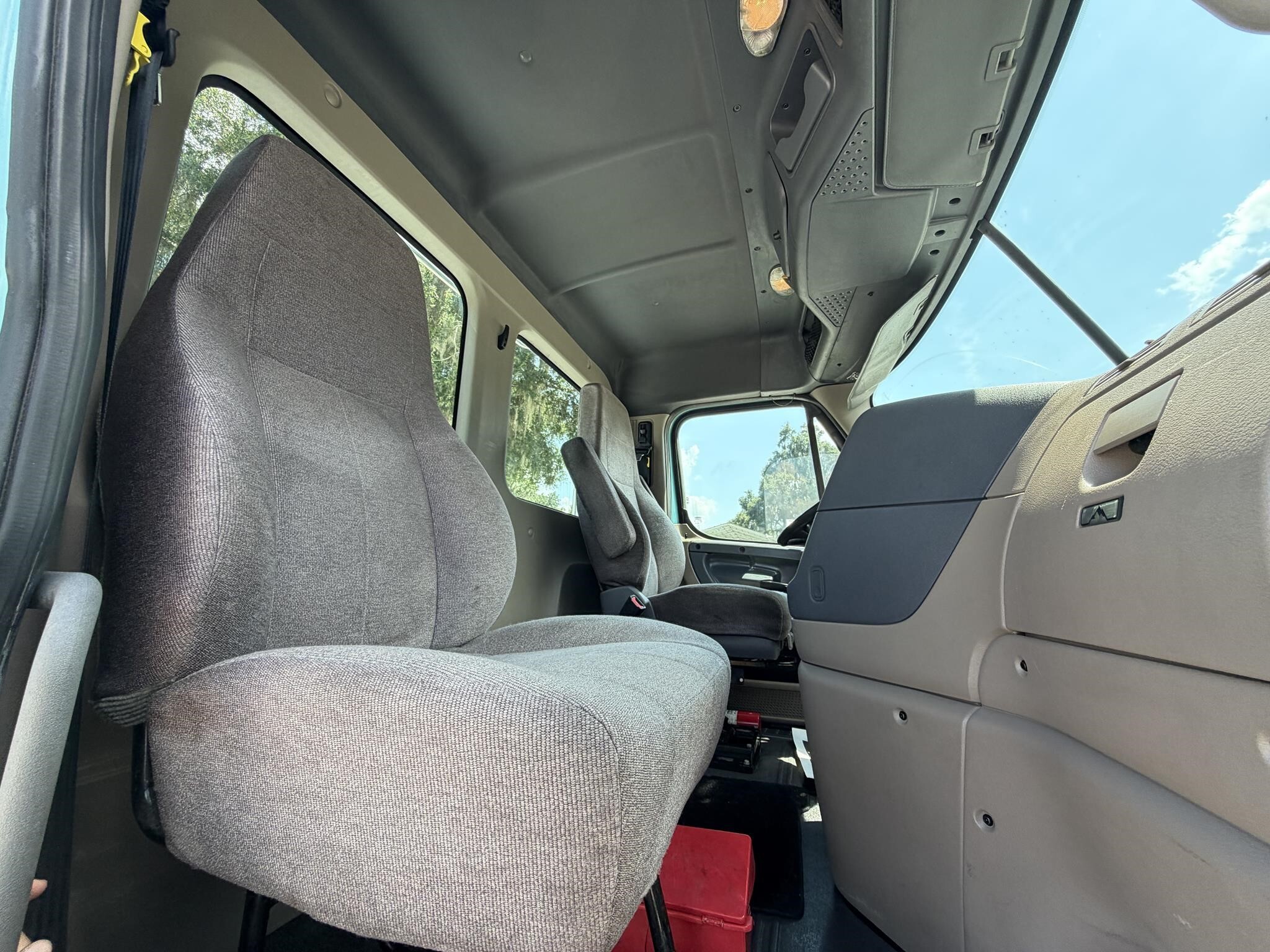 2018 Freightliner CASCADIA 125