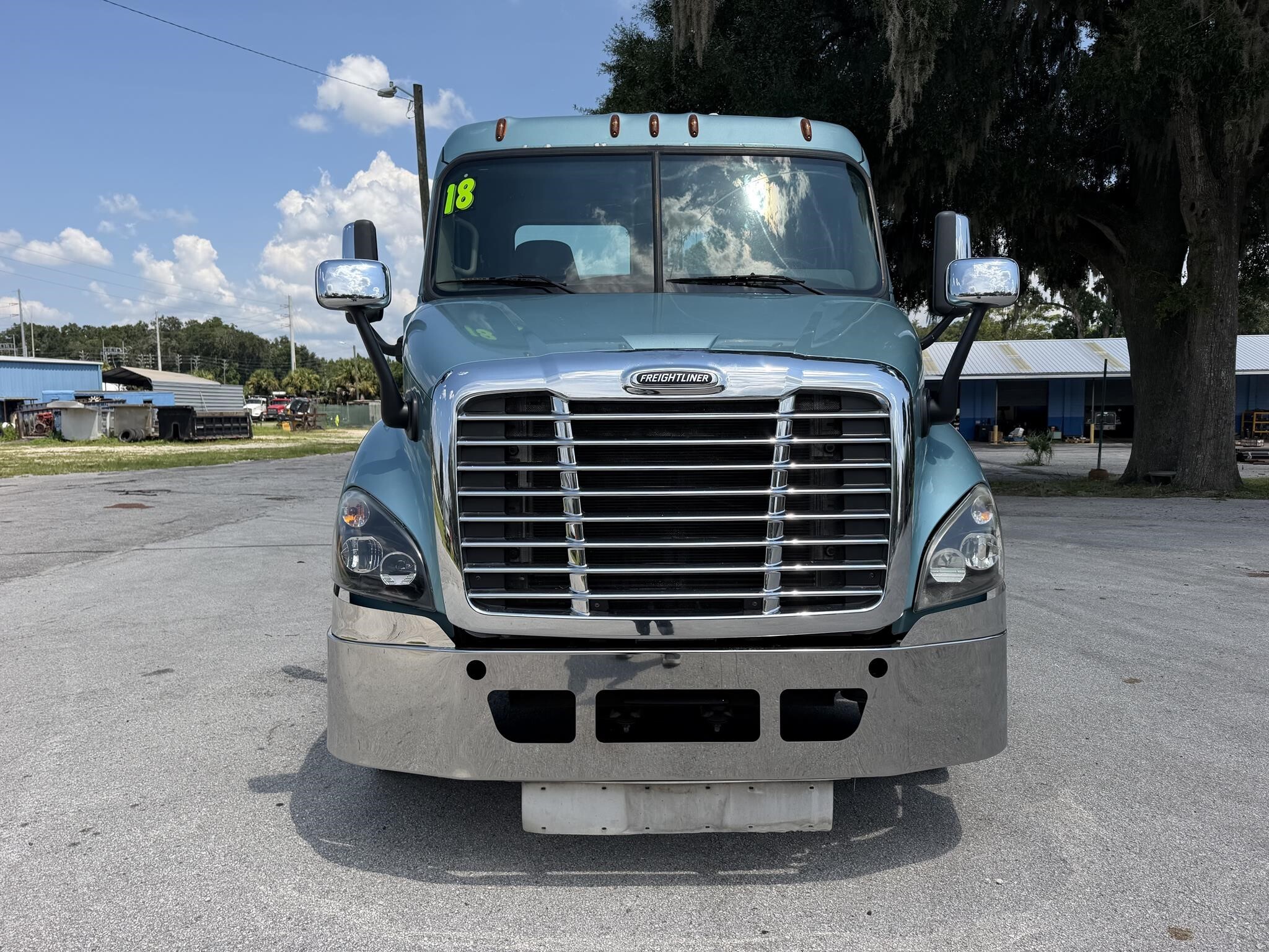 2018 Freightliner CASCADIA 125