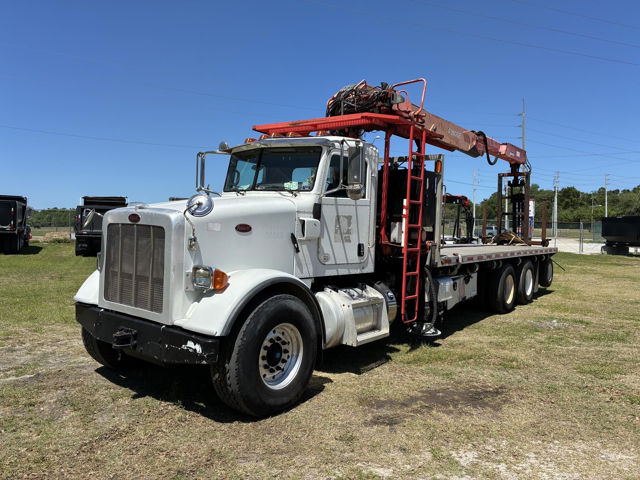 Photo of 2014 Peterbilt 365