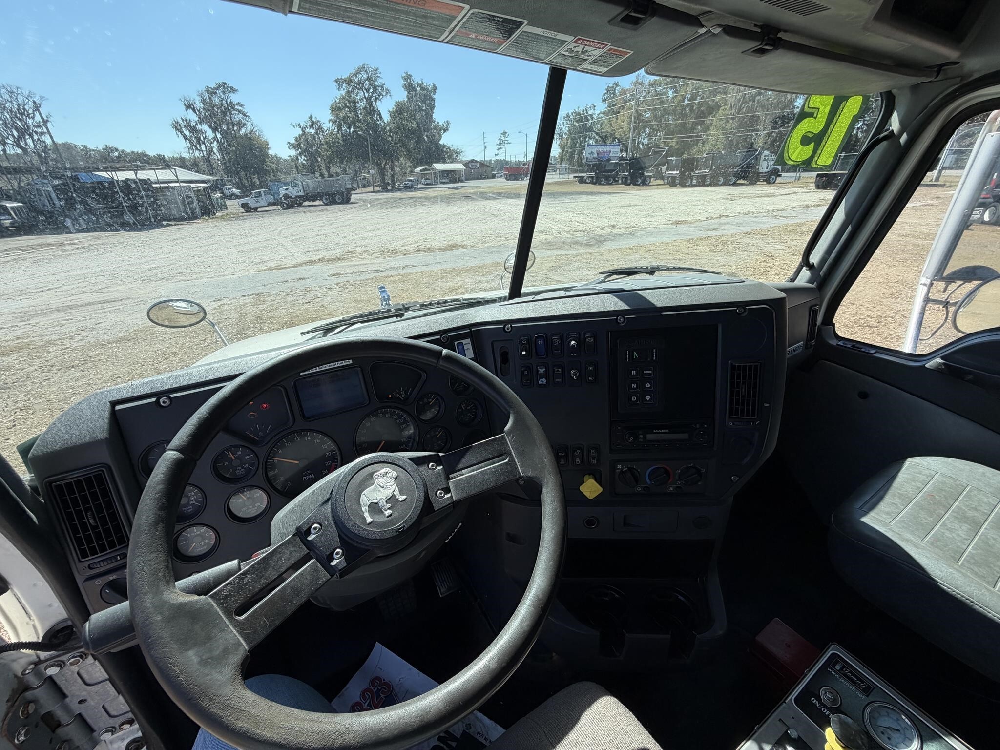 2015 Mack GRANITE GU813