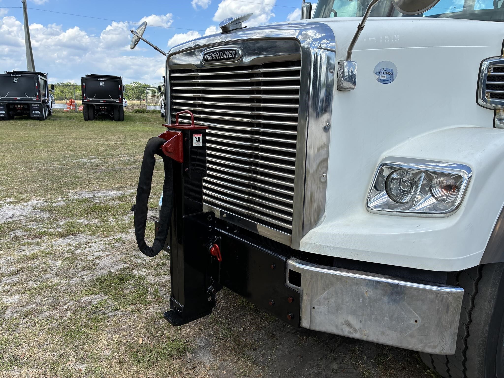 2012 Freightliner CORONADO 114