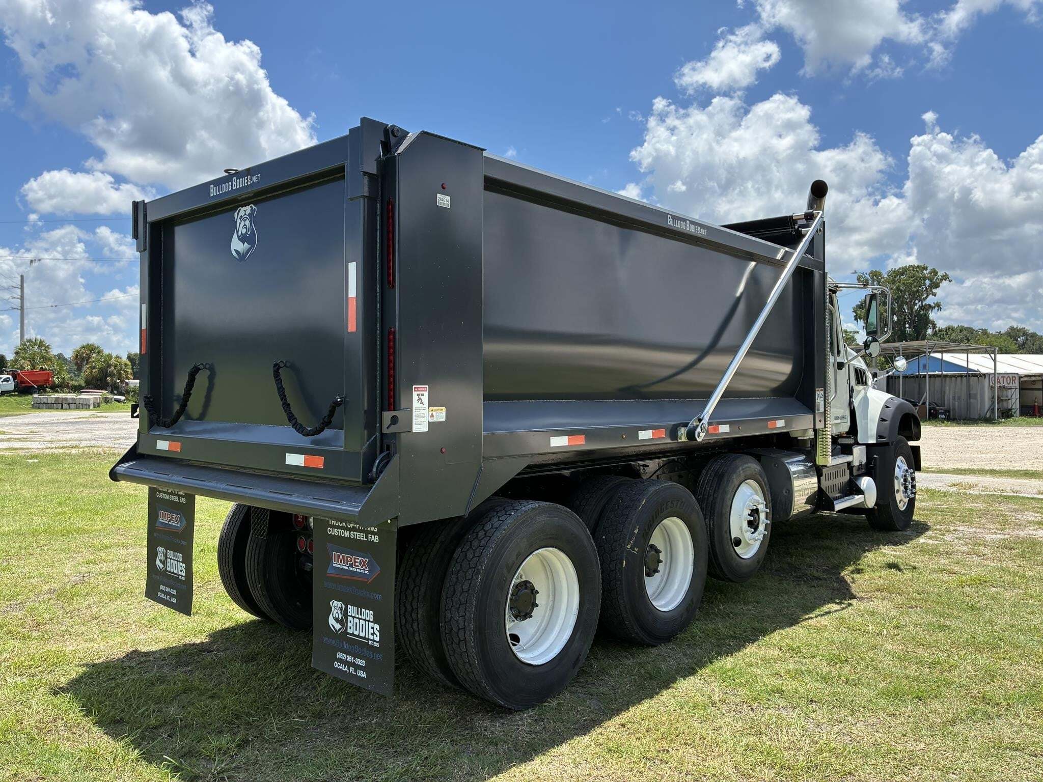 2014 Mack GRANITE GU713