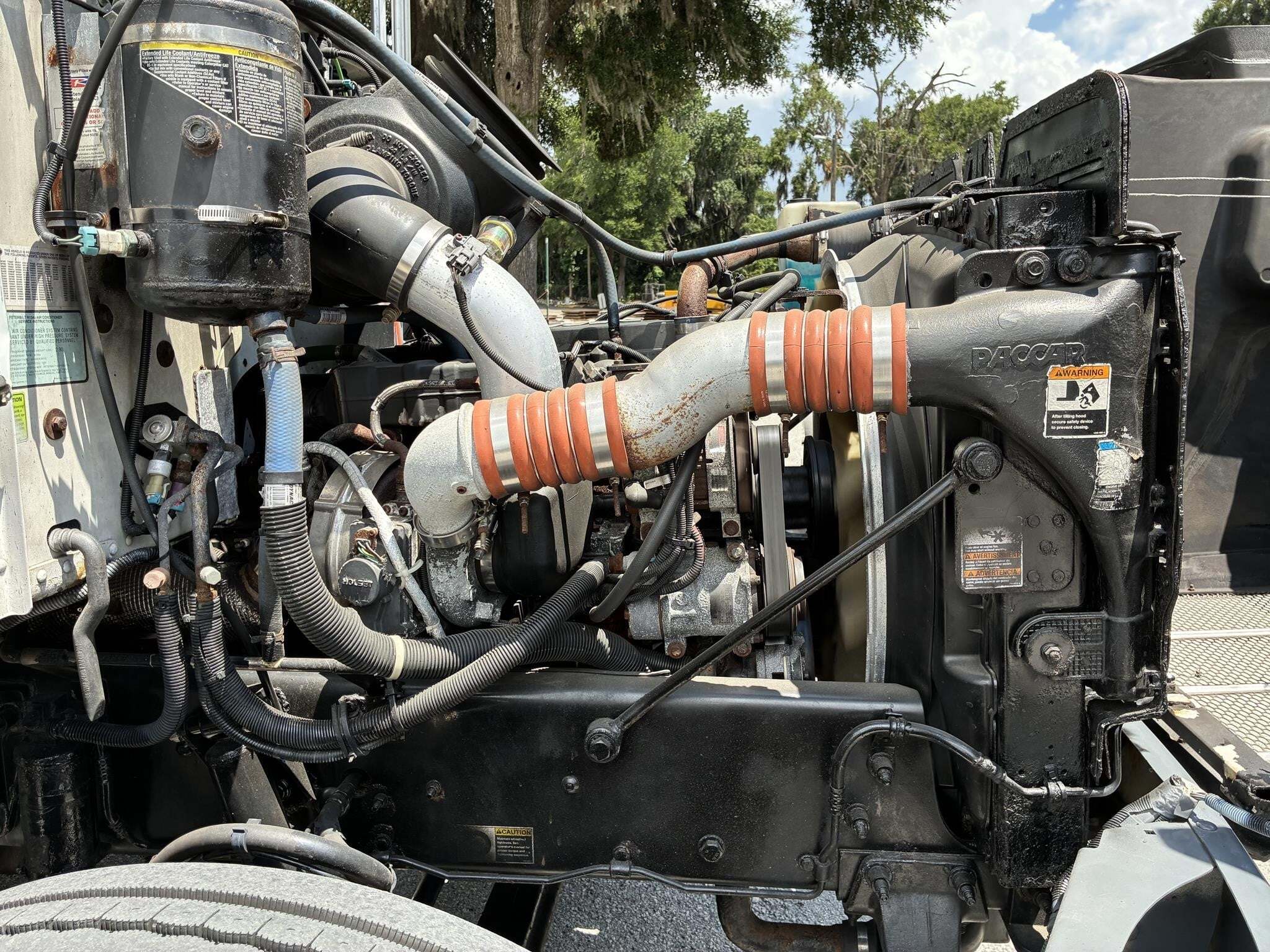 2013 Peterbilt 337