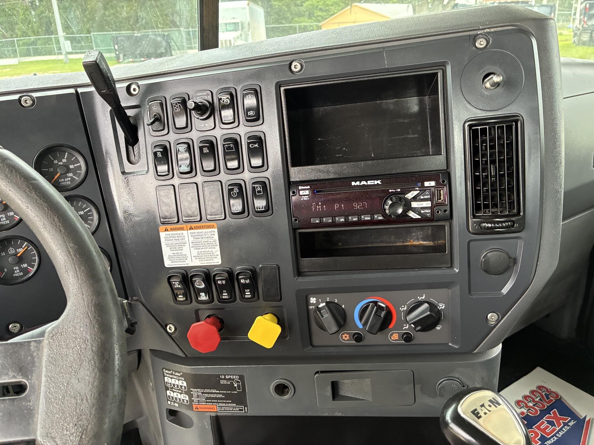 2017 Mack GRANITE GU713
