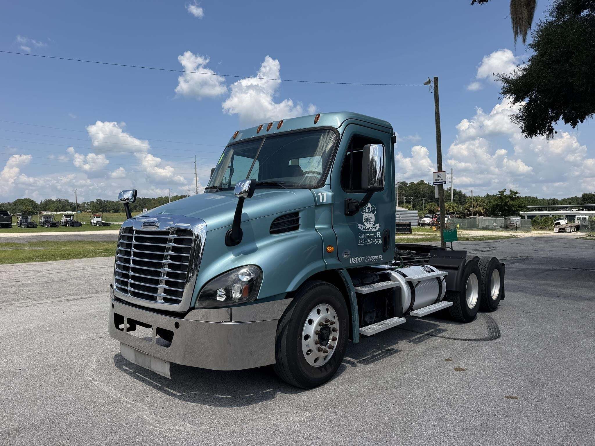 2018 Freightliner Cascadia 113