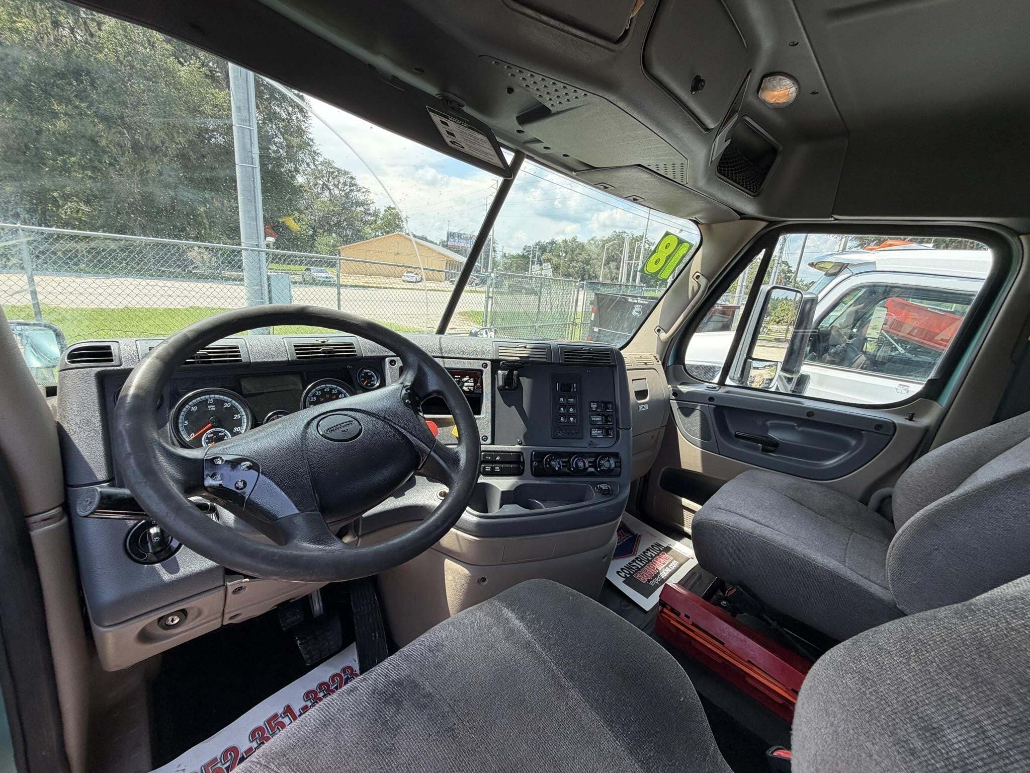 2018 Freightliner Cascadia 113