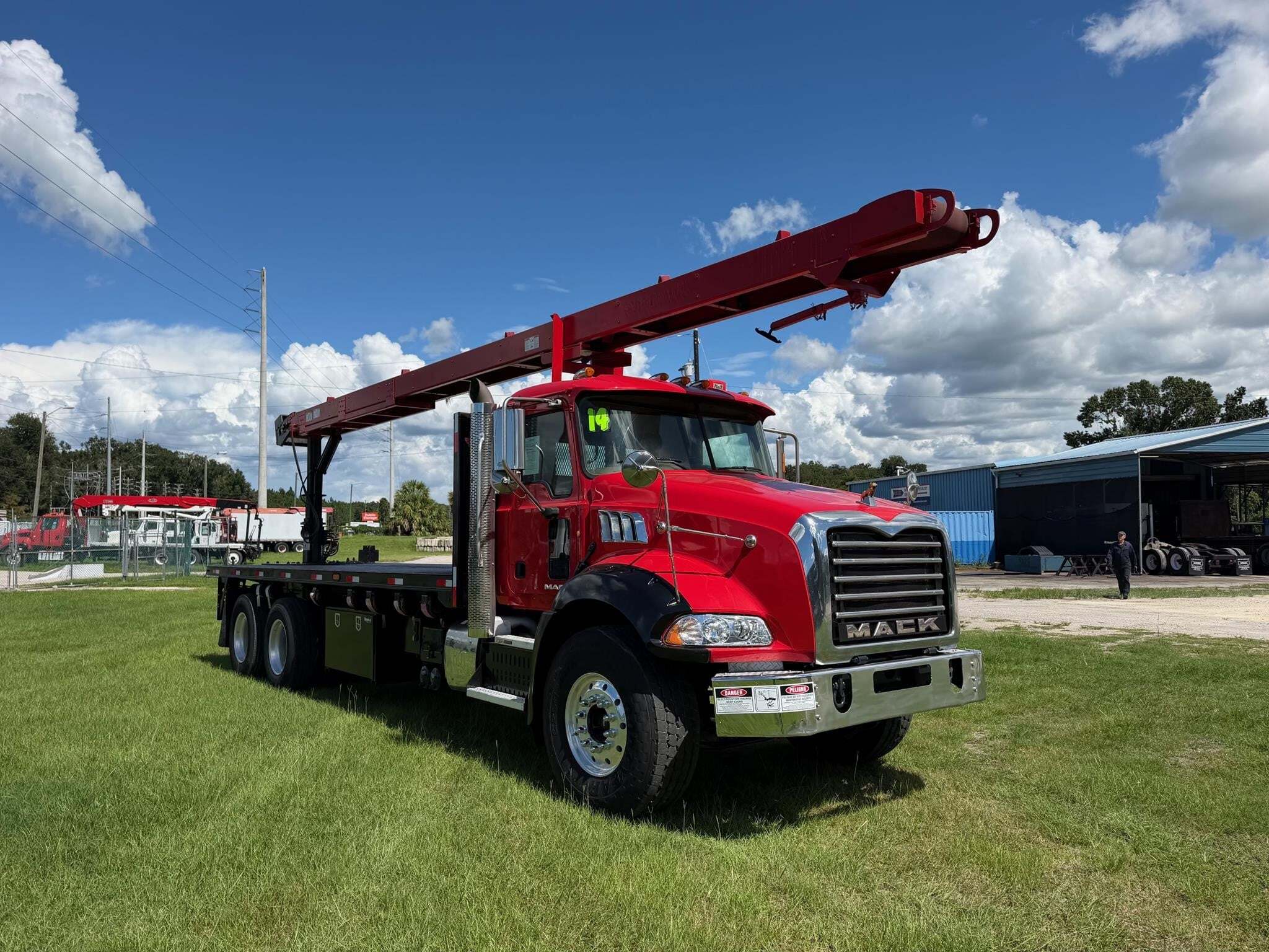 2014 Mack GRANITE GU813