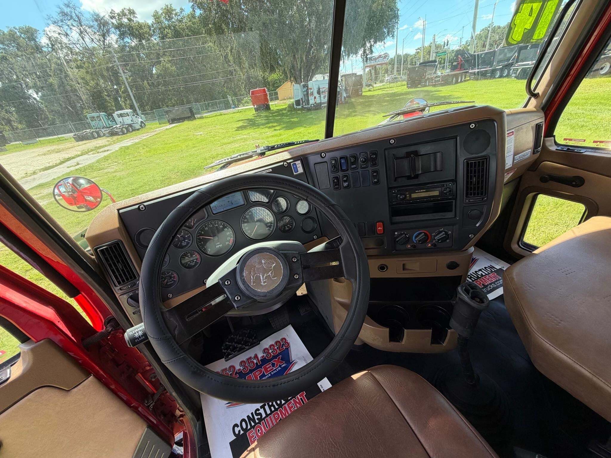 2014 Mack GRANITE GU813