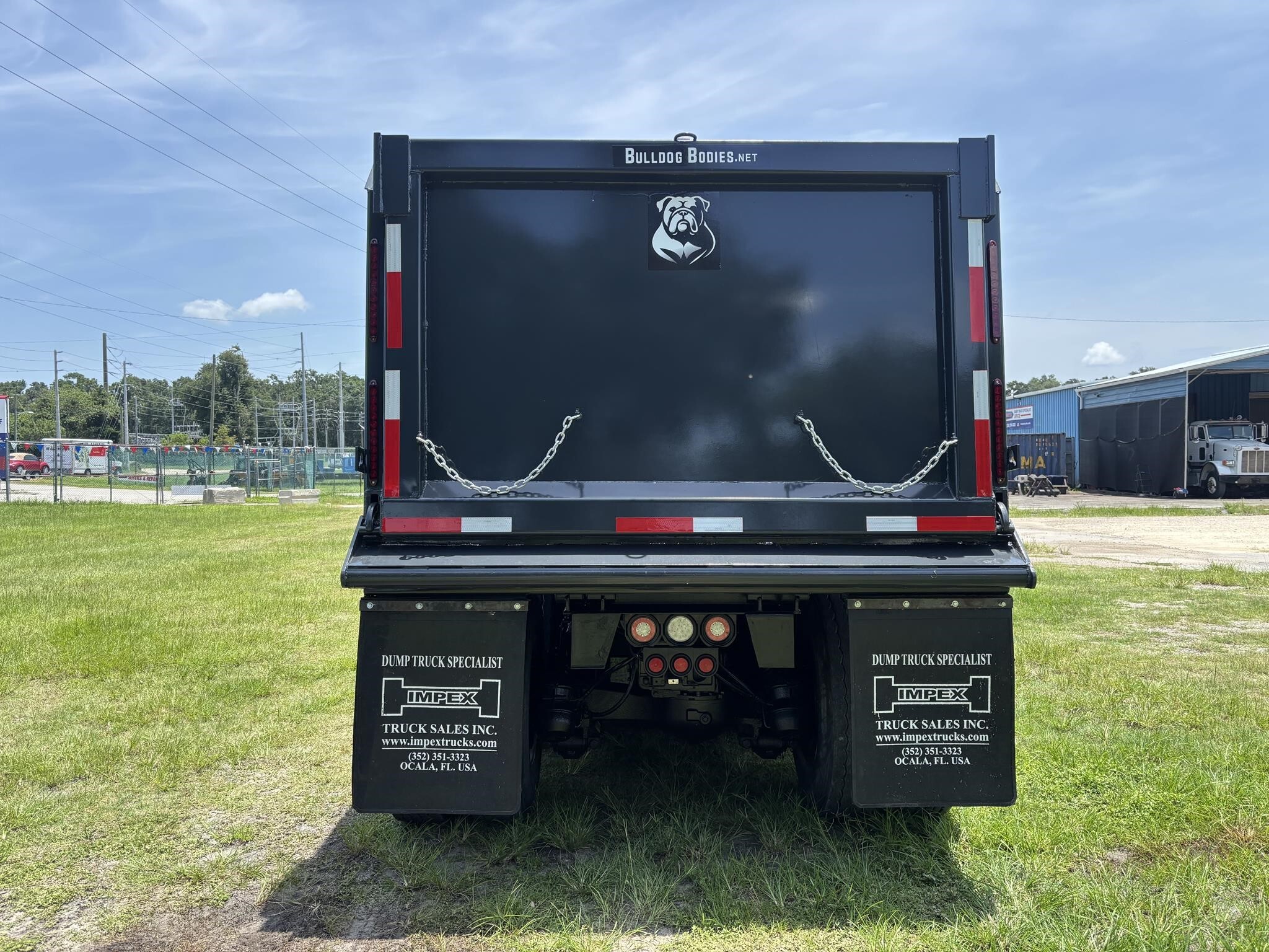 2012 Mack GRANITE GU813