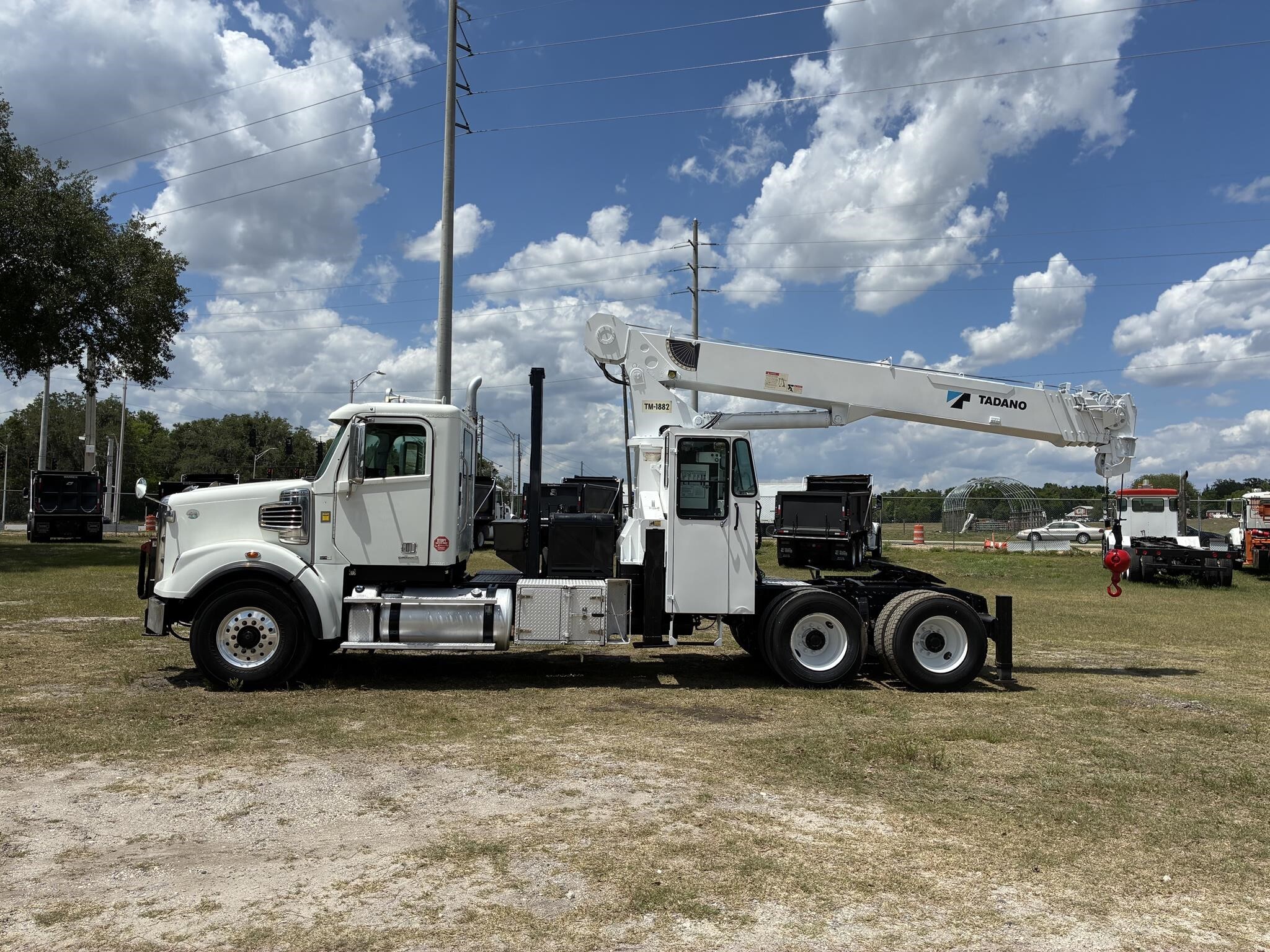 2012 Freightliner CORONADO 114
