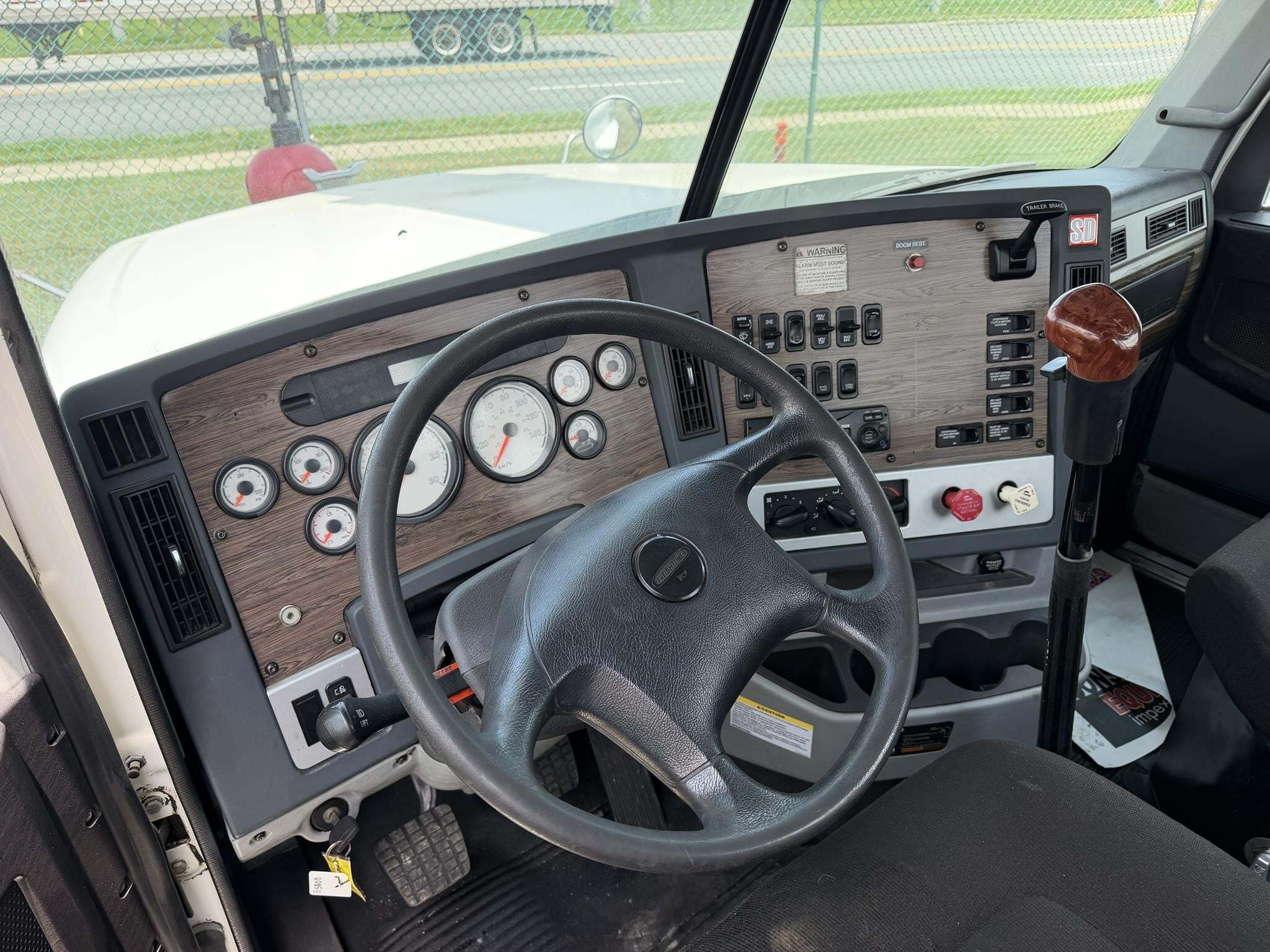 2012 Freightliner CORONADO 114