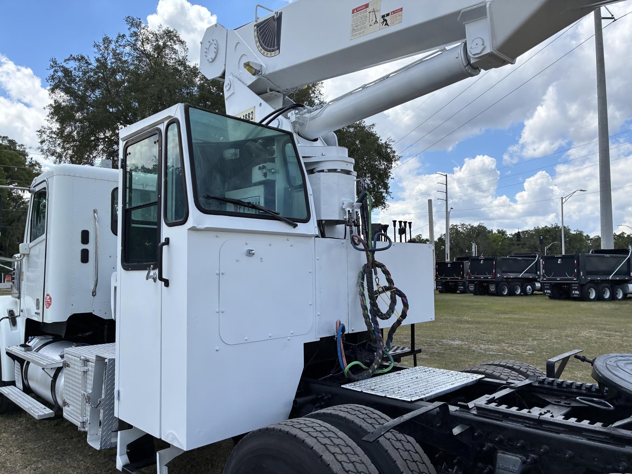 2012 Freightliner CORONADO 114