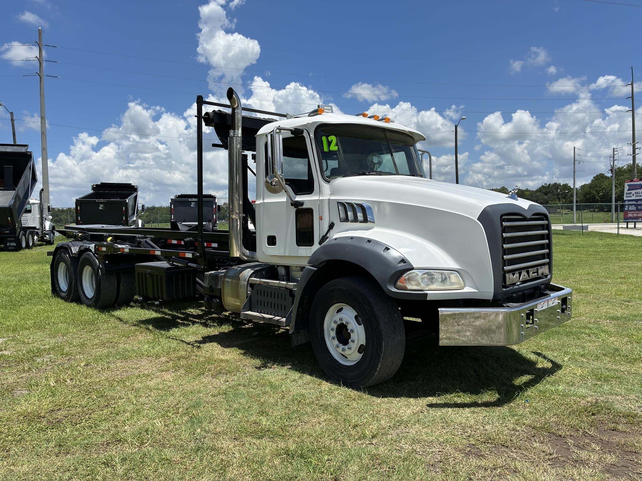 2012 Mack GRANITE GU813