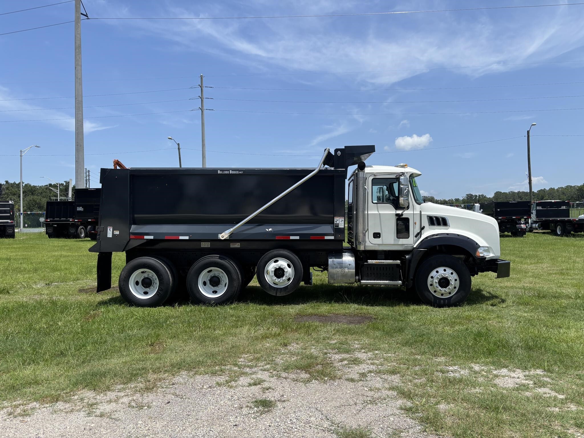 2012 Mack GRANITE GU813