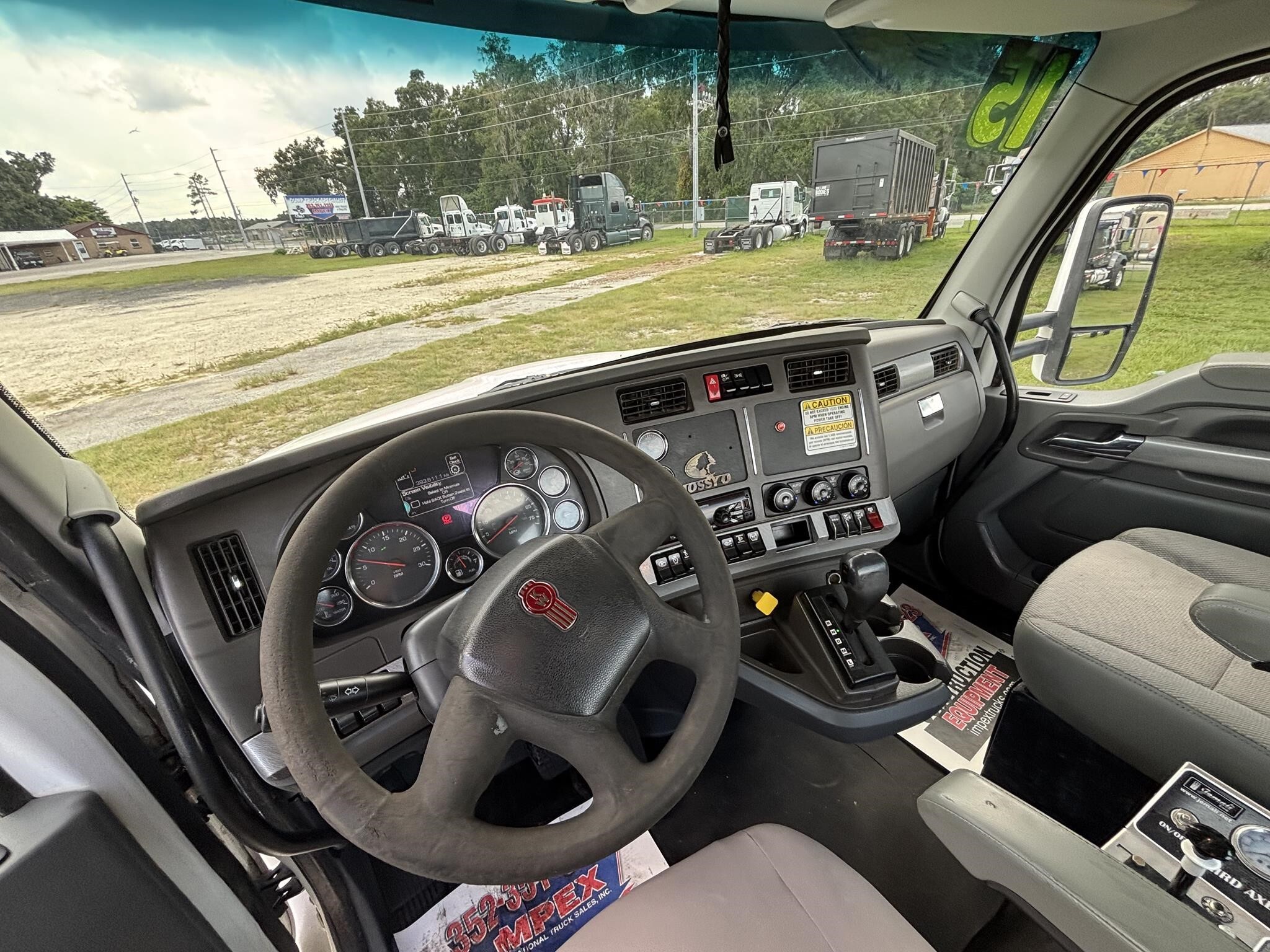 2015 Kenworth T880