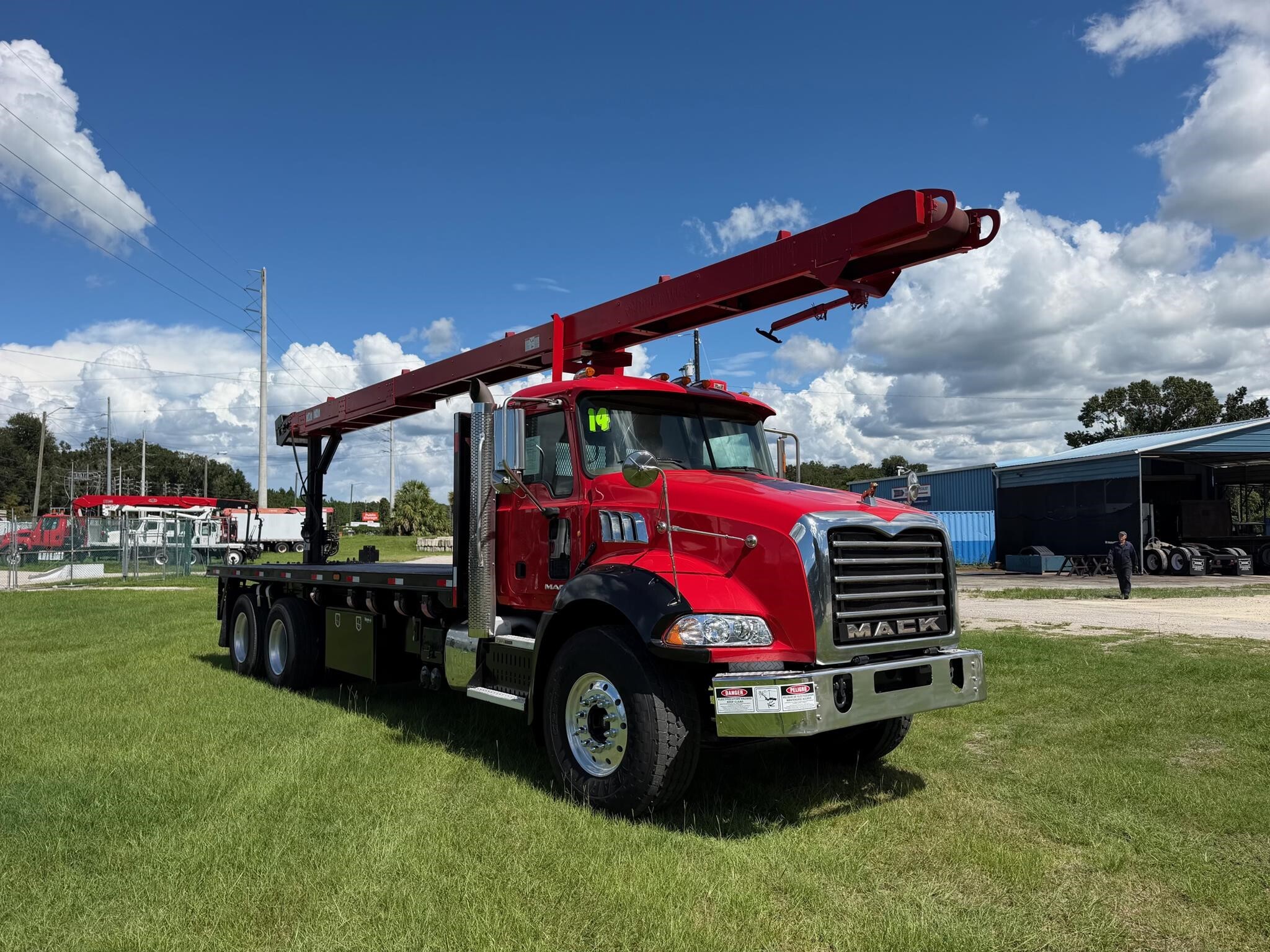 2014 Mack GRANITE GU813