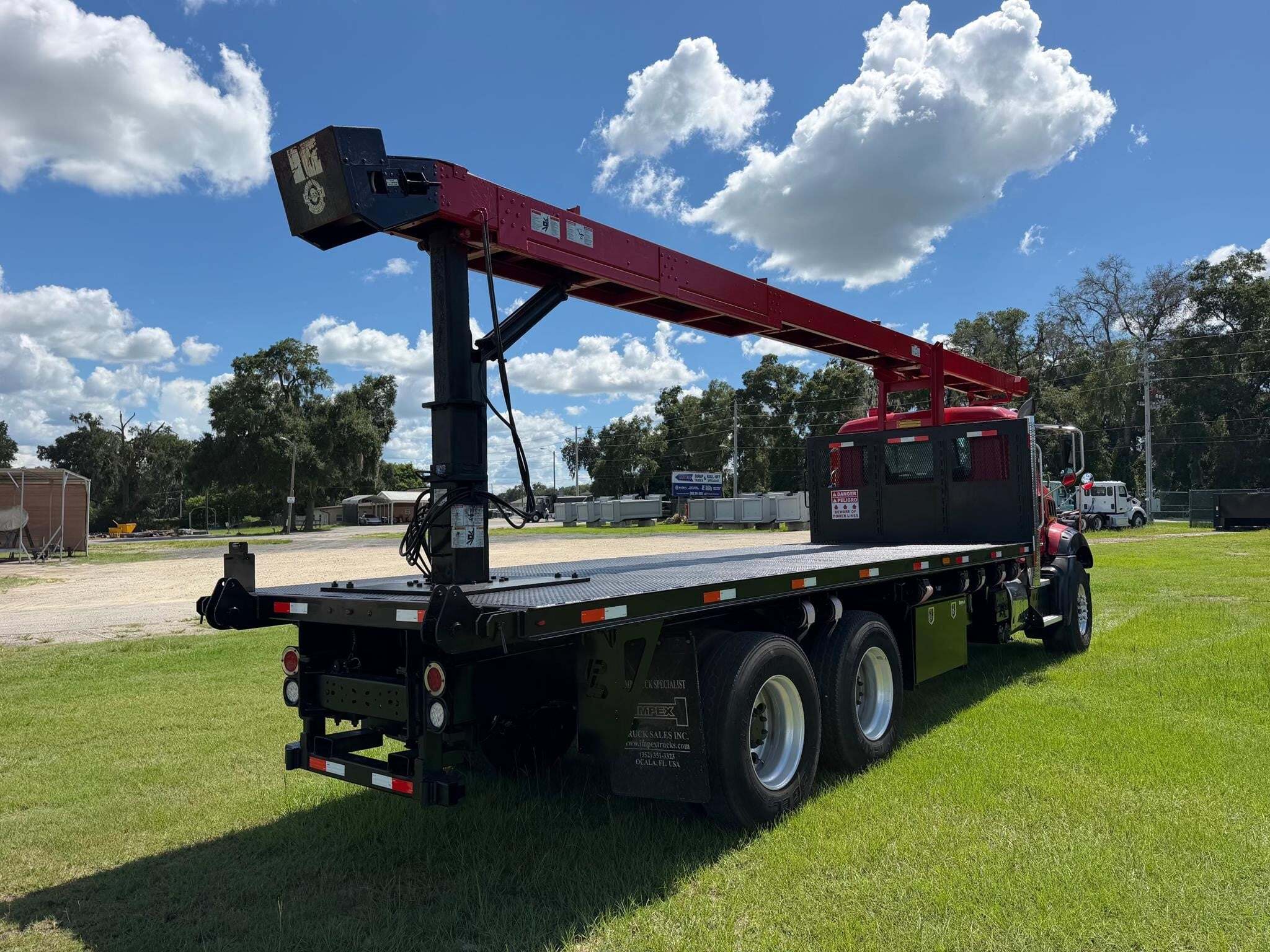 2014 Mack GRANITE GU813