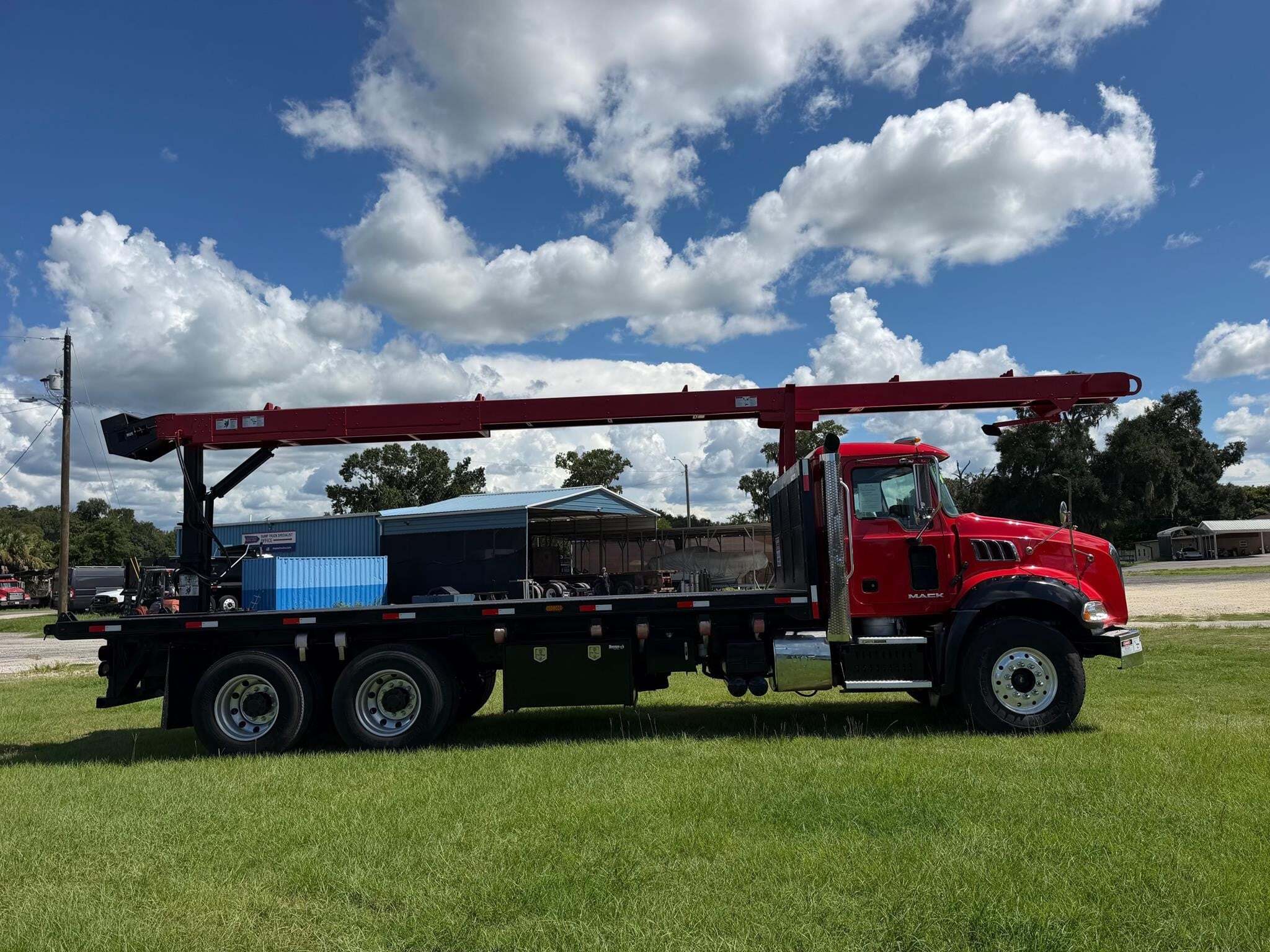 2014 Mack GRANITE GU813