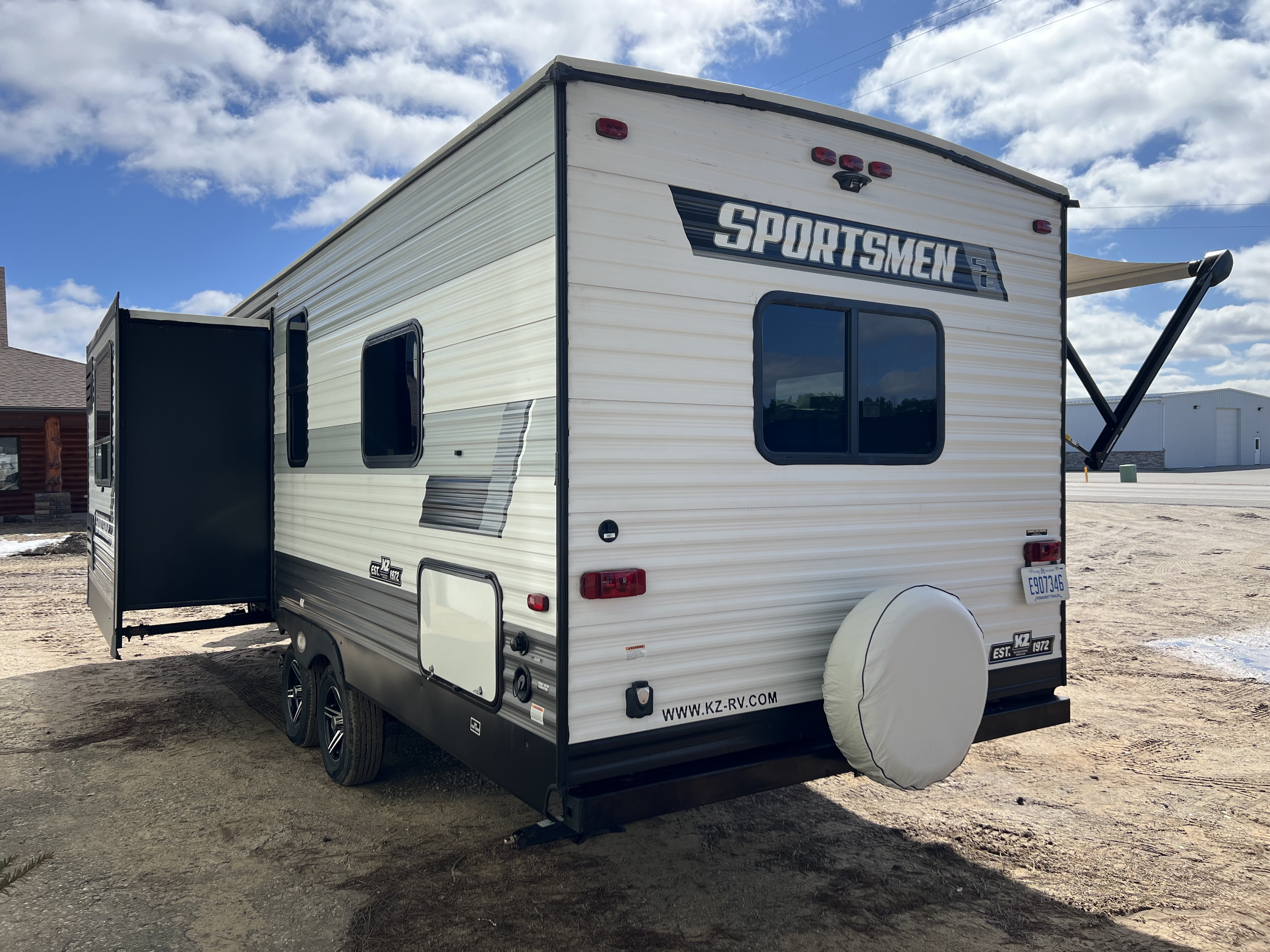 Used 2022 K-Z SPORTSMEN SE 231FKKSE in Cadillac, MI